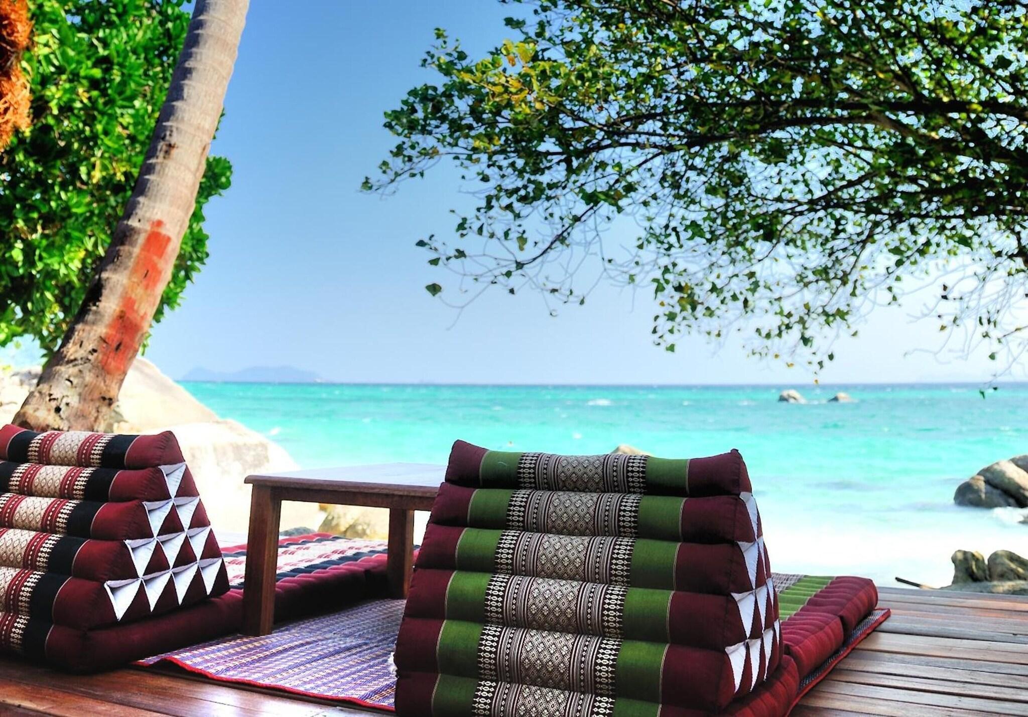 Playa Ten Moons Lipe Resort