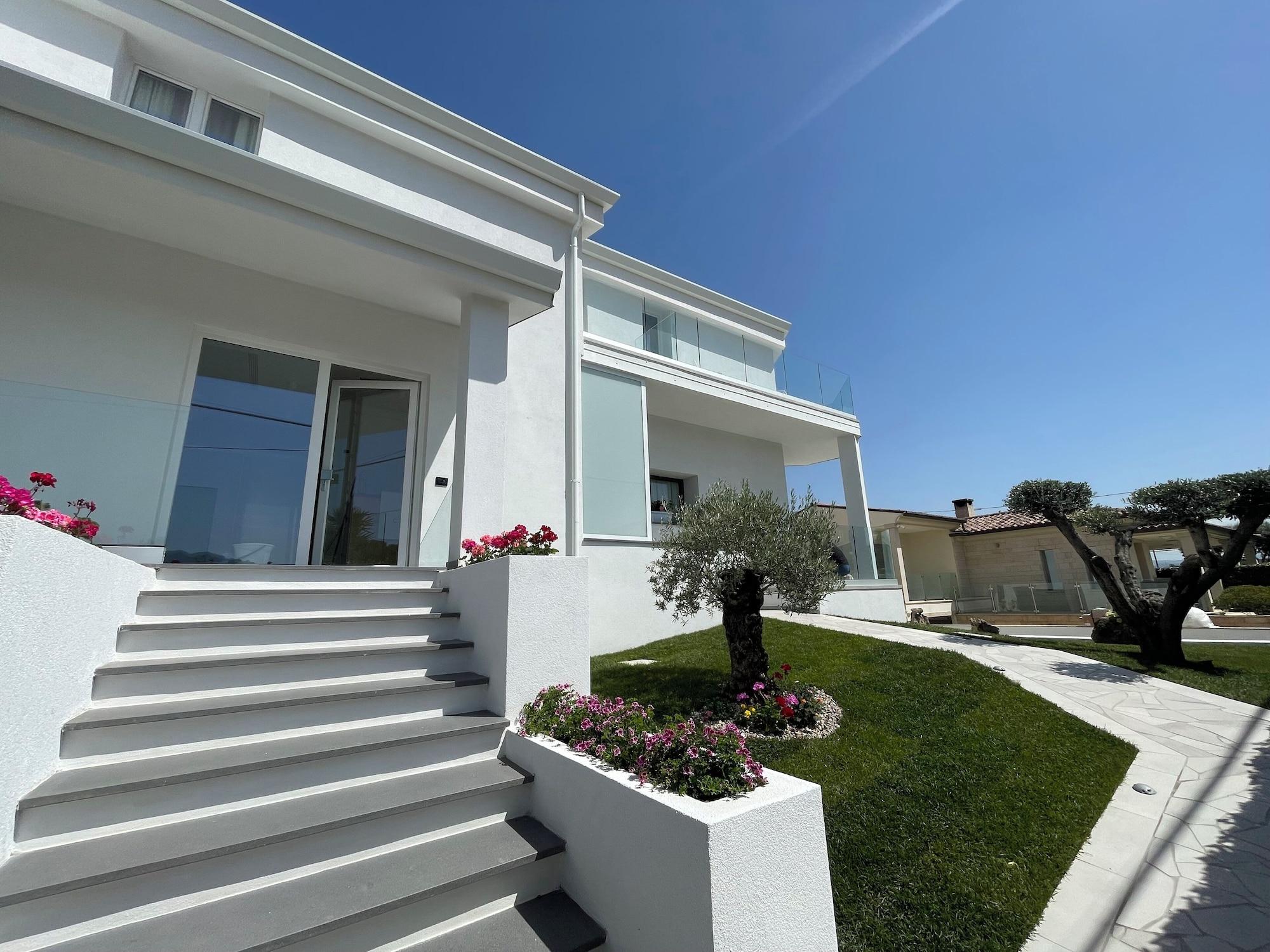 Vista Exterior Chic & Charme Luxury Rooms