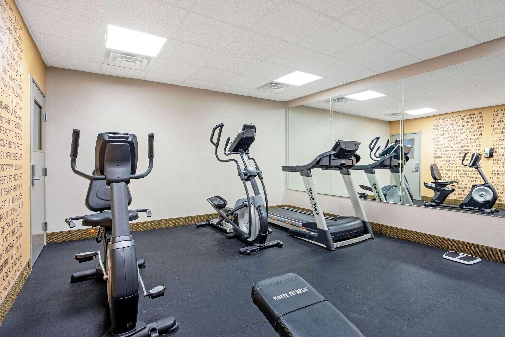 Gimnasio La Quinta Inn & Suites by Wyndham Fairfield TX