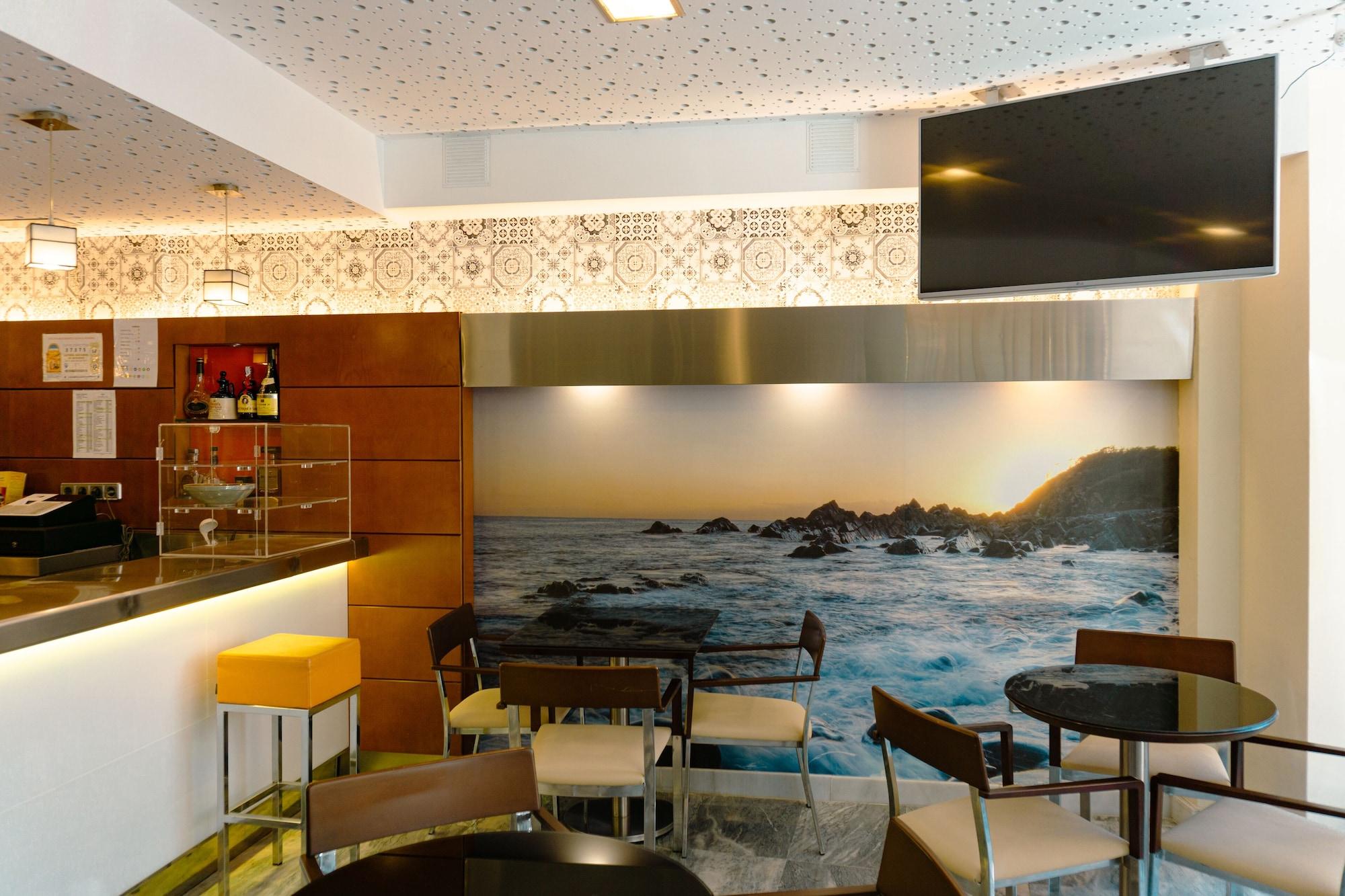 Bar/Salón Hotel Atalaya I
