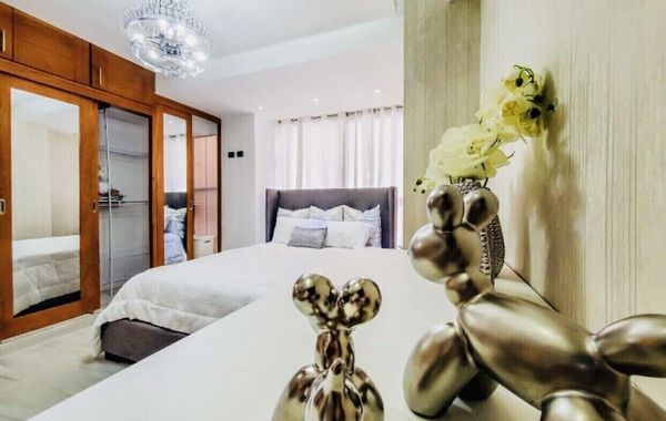 Luxury & Modern 2Bedroom 2baths Apartment with POOL Rooftop + GYM