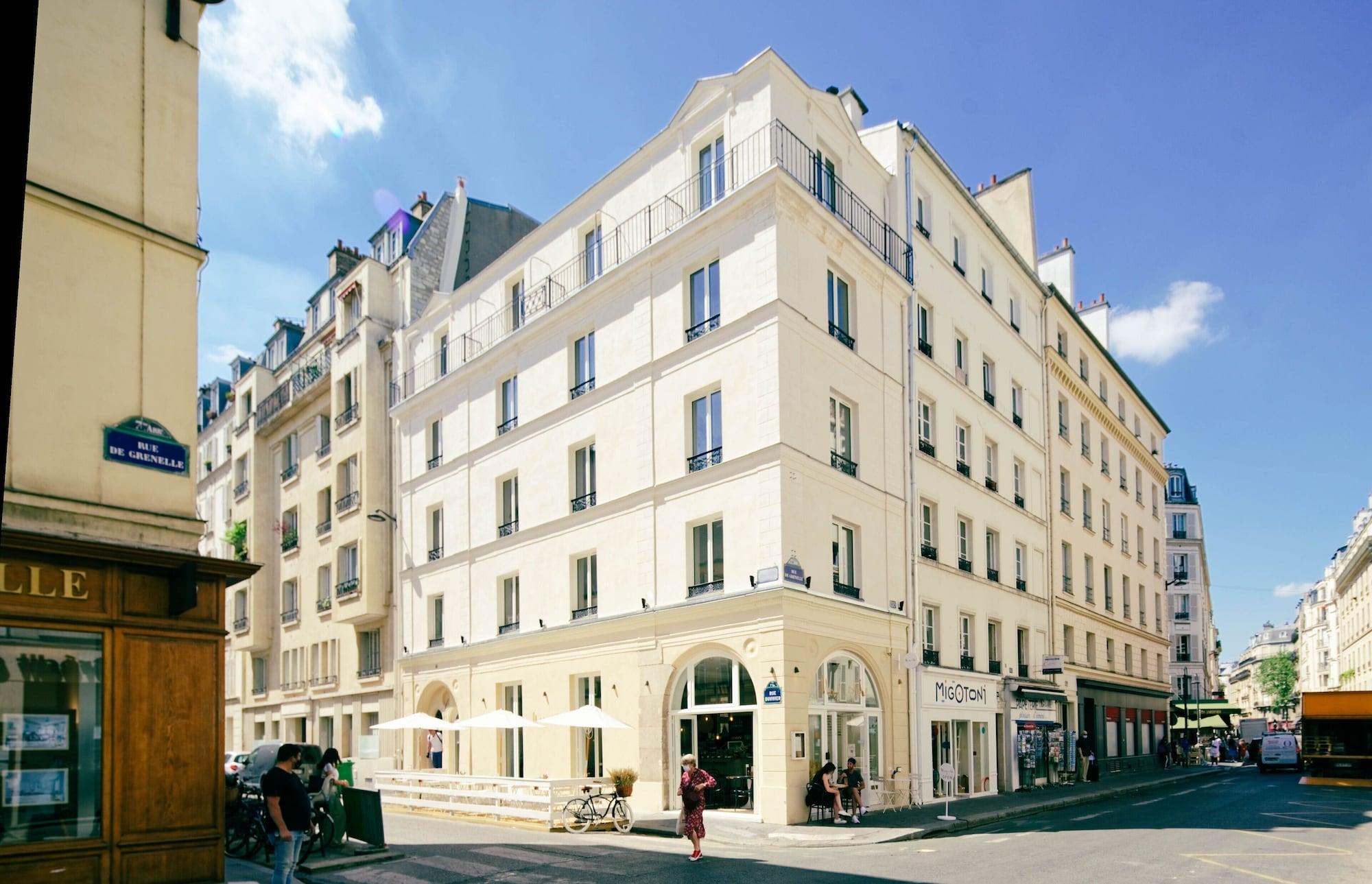 Varios My Maison In Paris - Champ de Mars