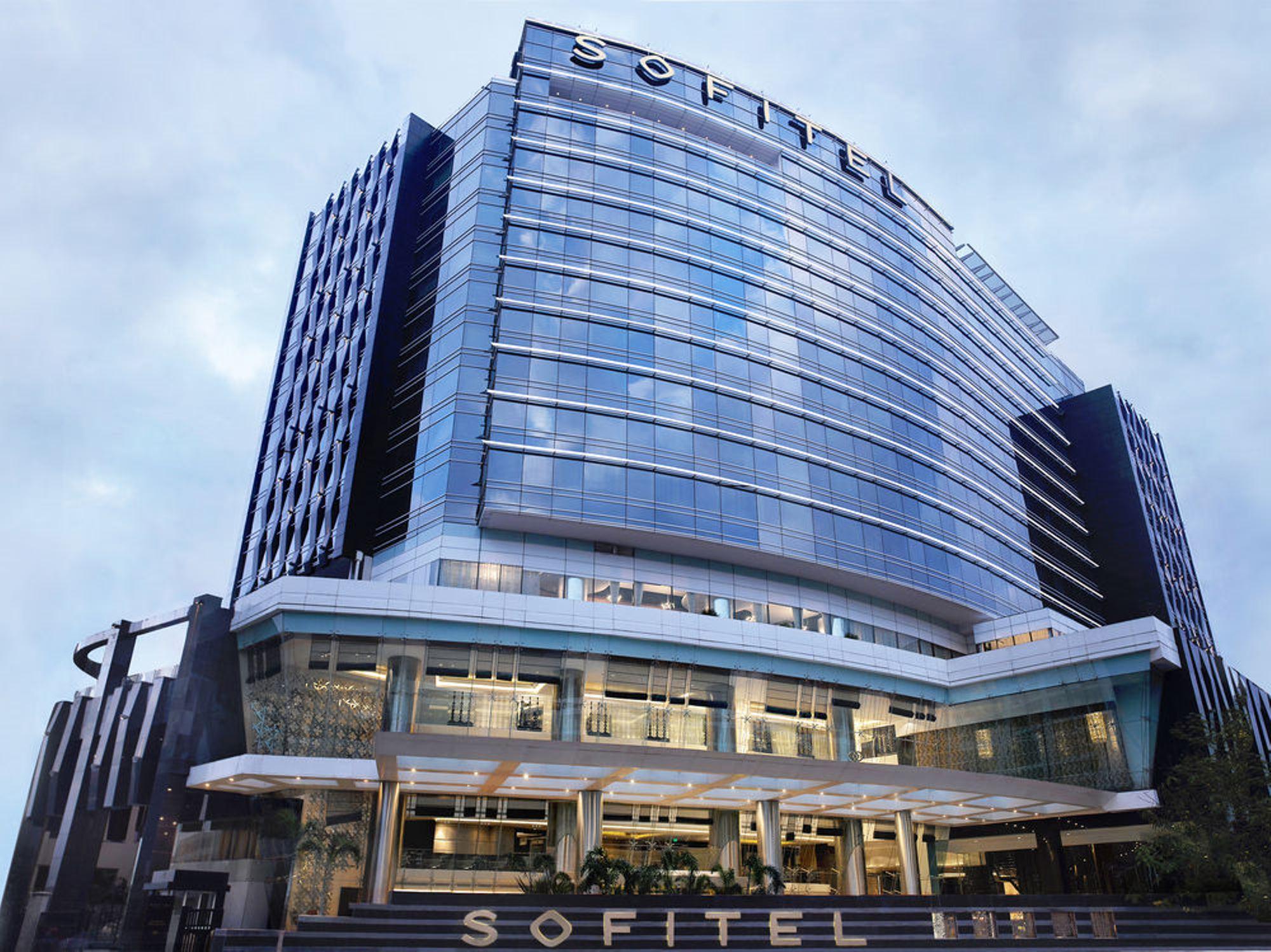 Vista Exterior Sofitel Mumbai BKC Hotel
