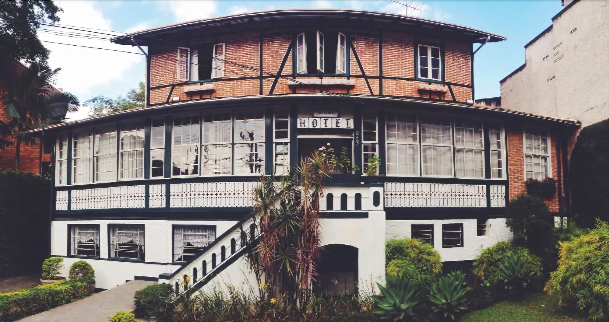 Vista Exterior Hotel Hermann