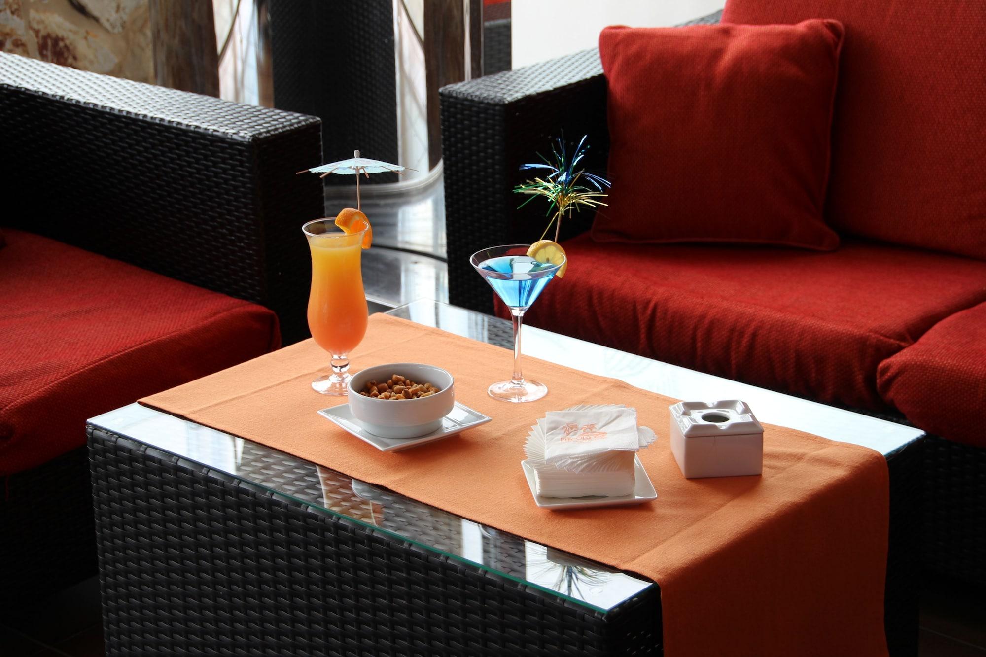 Bar/Salón Apartamentos Marola Park