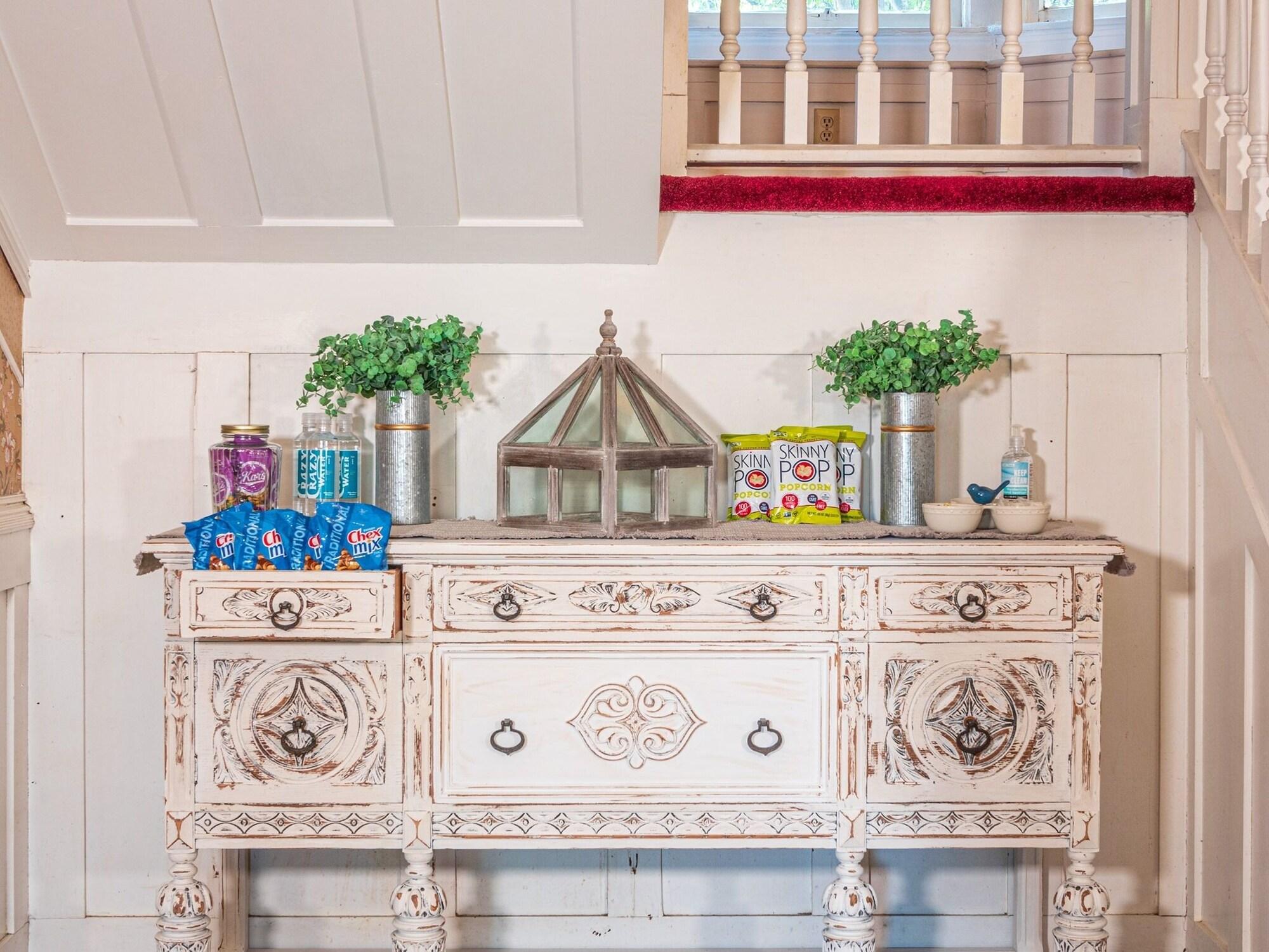 Vista Lobby Magpie Inn