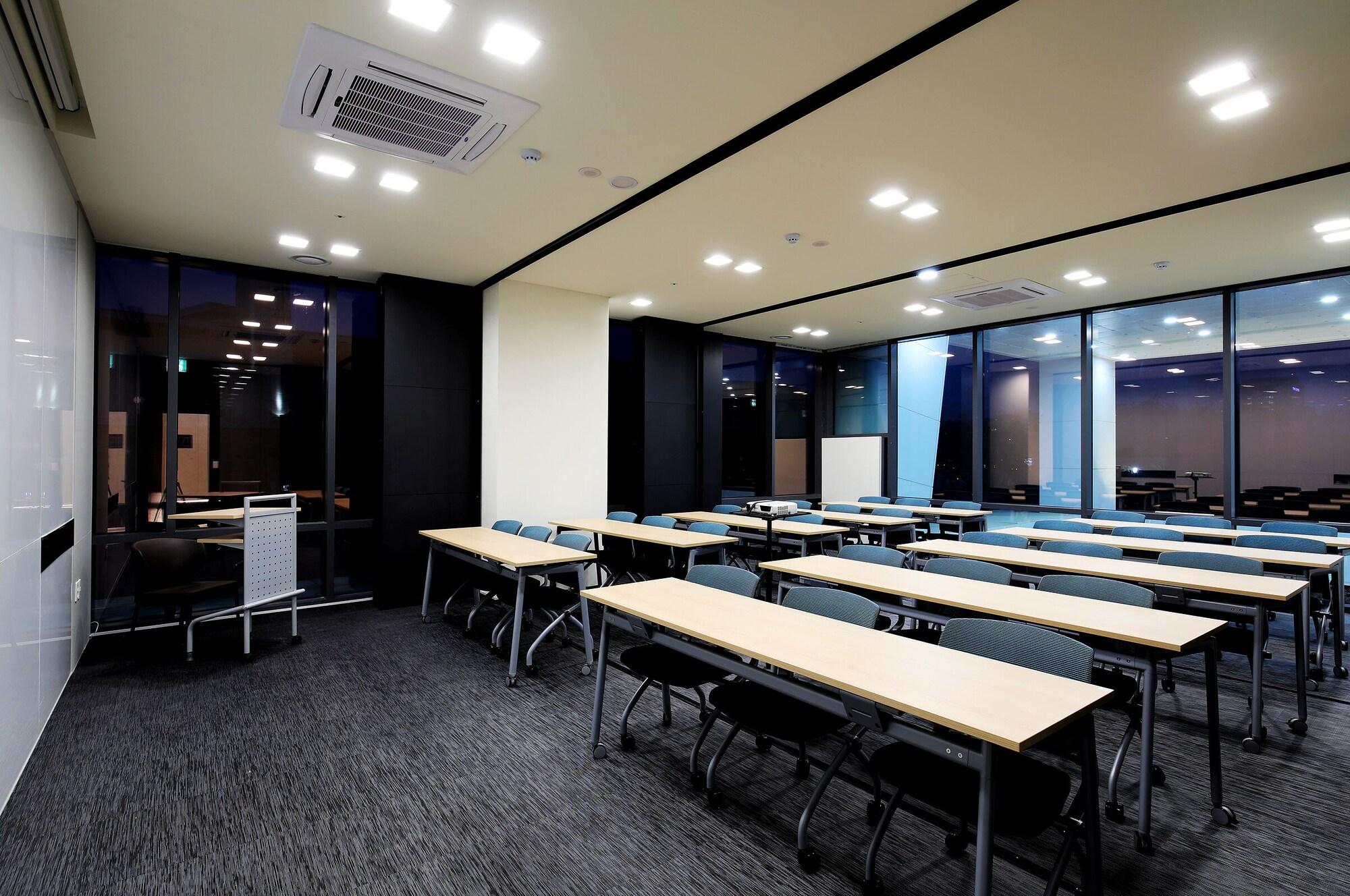 Sala de Reuniones Gloucester Hotel Kintex