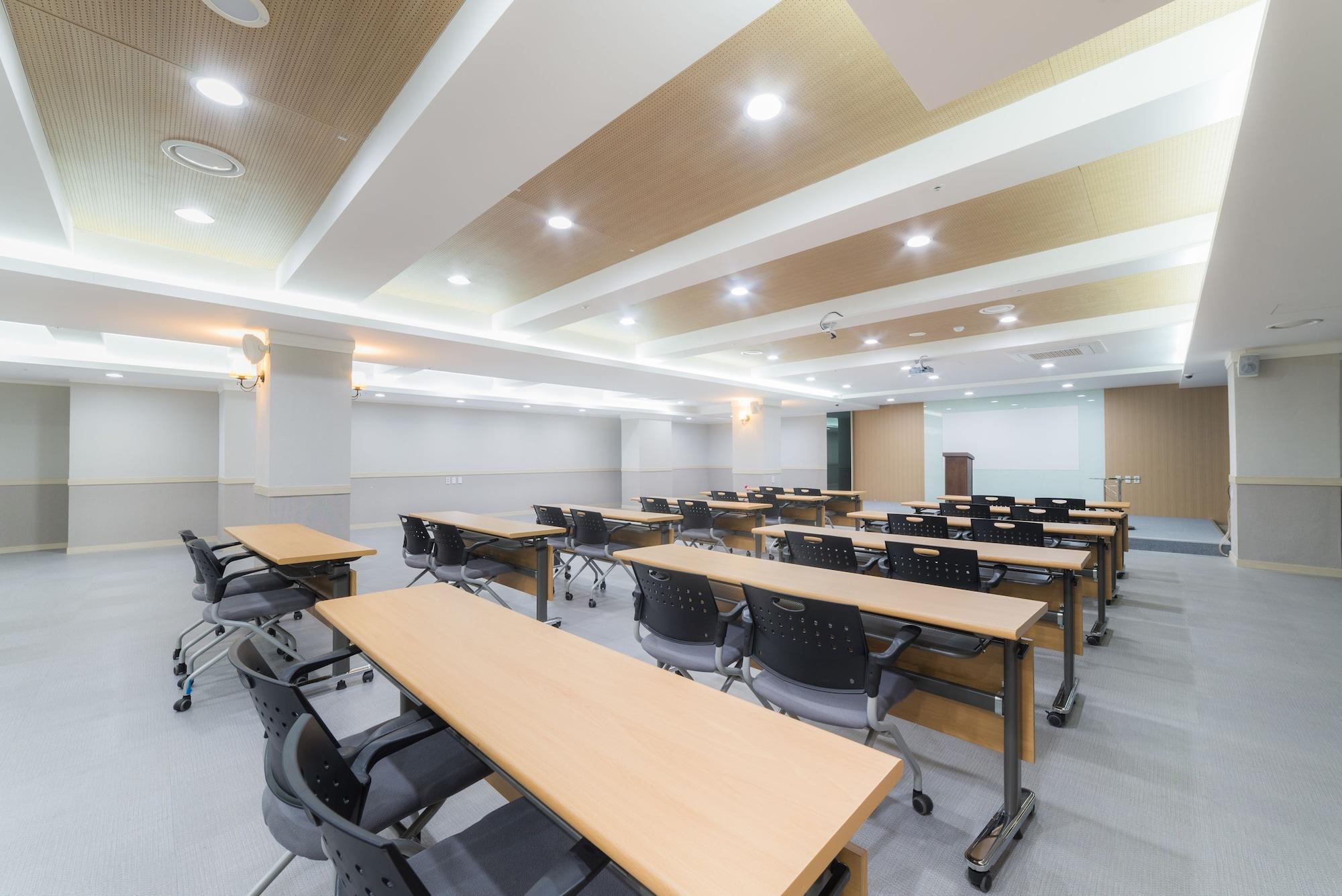 Sala de Reuniones Reborn Suwon Silkroad Hotel