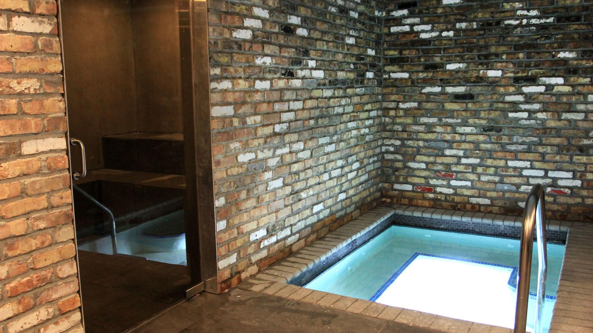 Spa Hôtel Gaythering - Gay Hotel - All Adults Welcome
