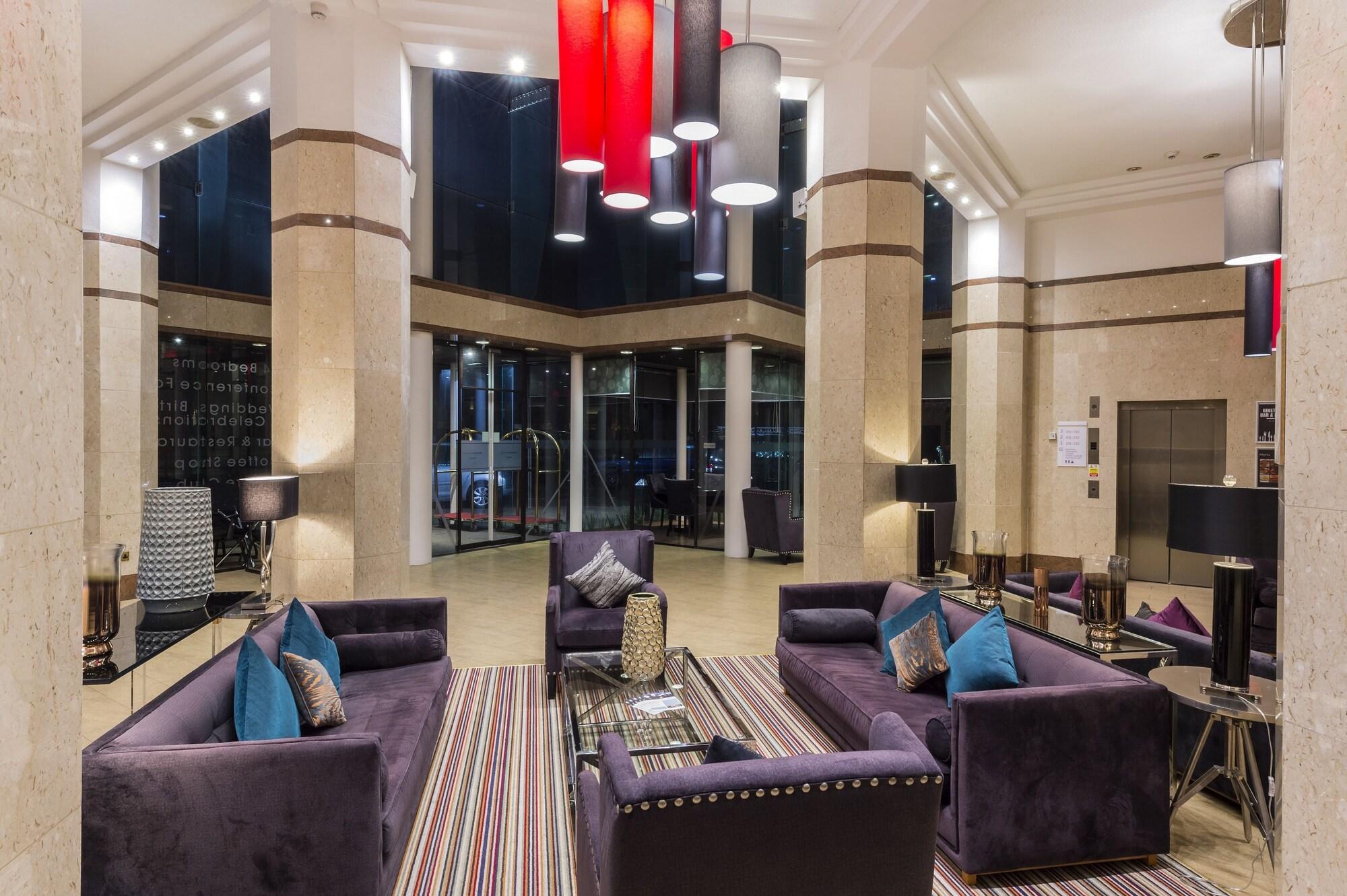 Vista Lobby Mercure St Helens