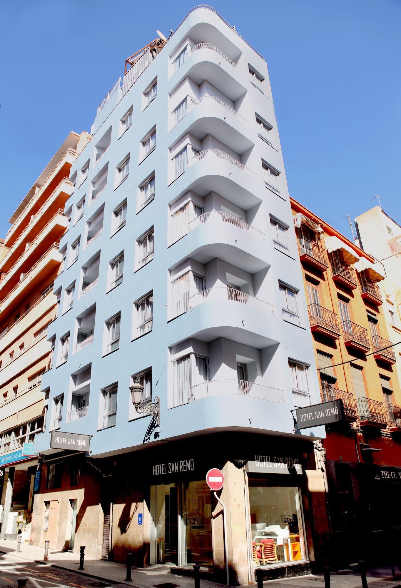 Vista Exterior Hotel San Remo