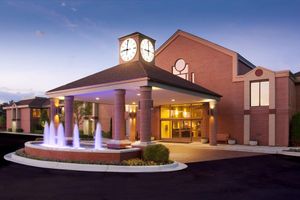 Alojamiento - Ann Arbor Regent Hotel & Suites