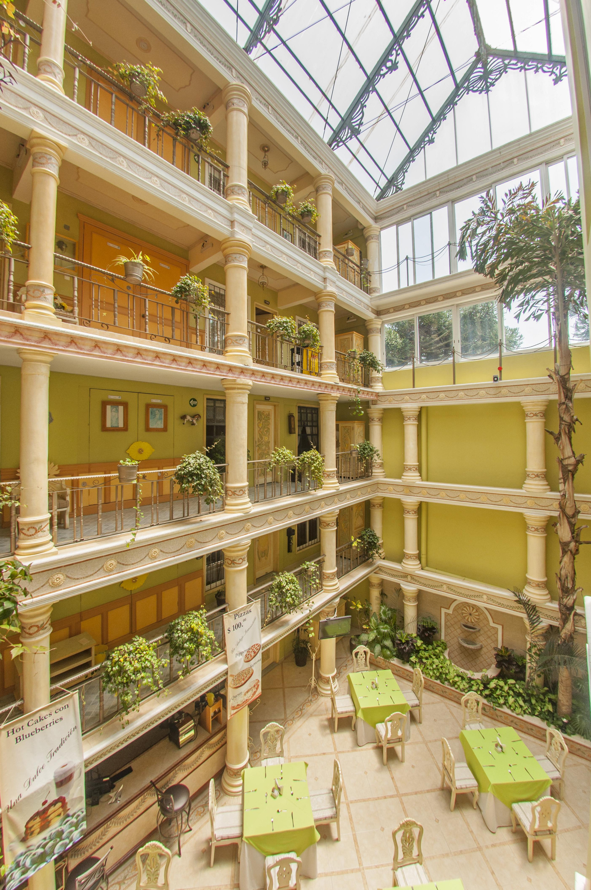 Vista Lobby Hotel Villa Las Margaritas Plaza Cristal