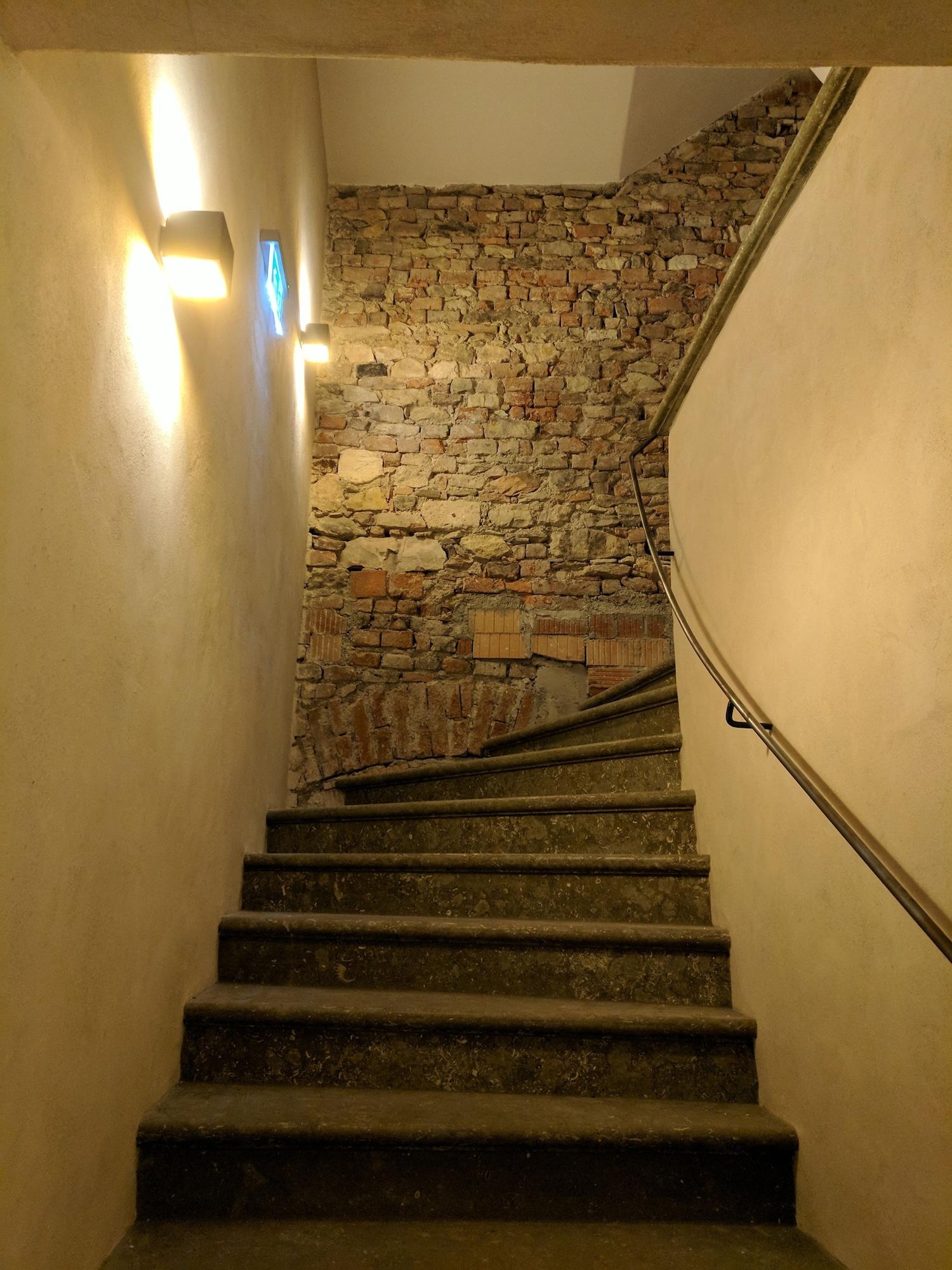 Varios Hotel Rote 19