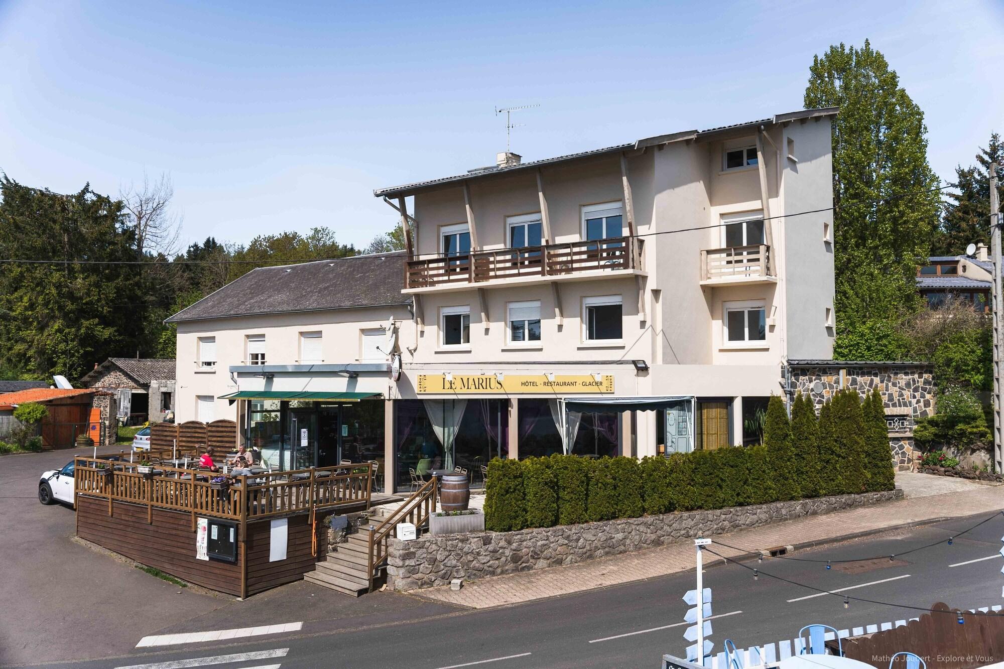 Varios Le Marius Hotel