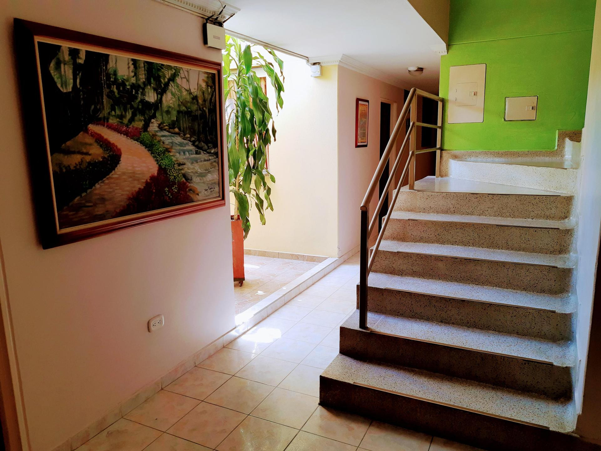 Varios Hotel Riposo