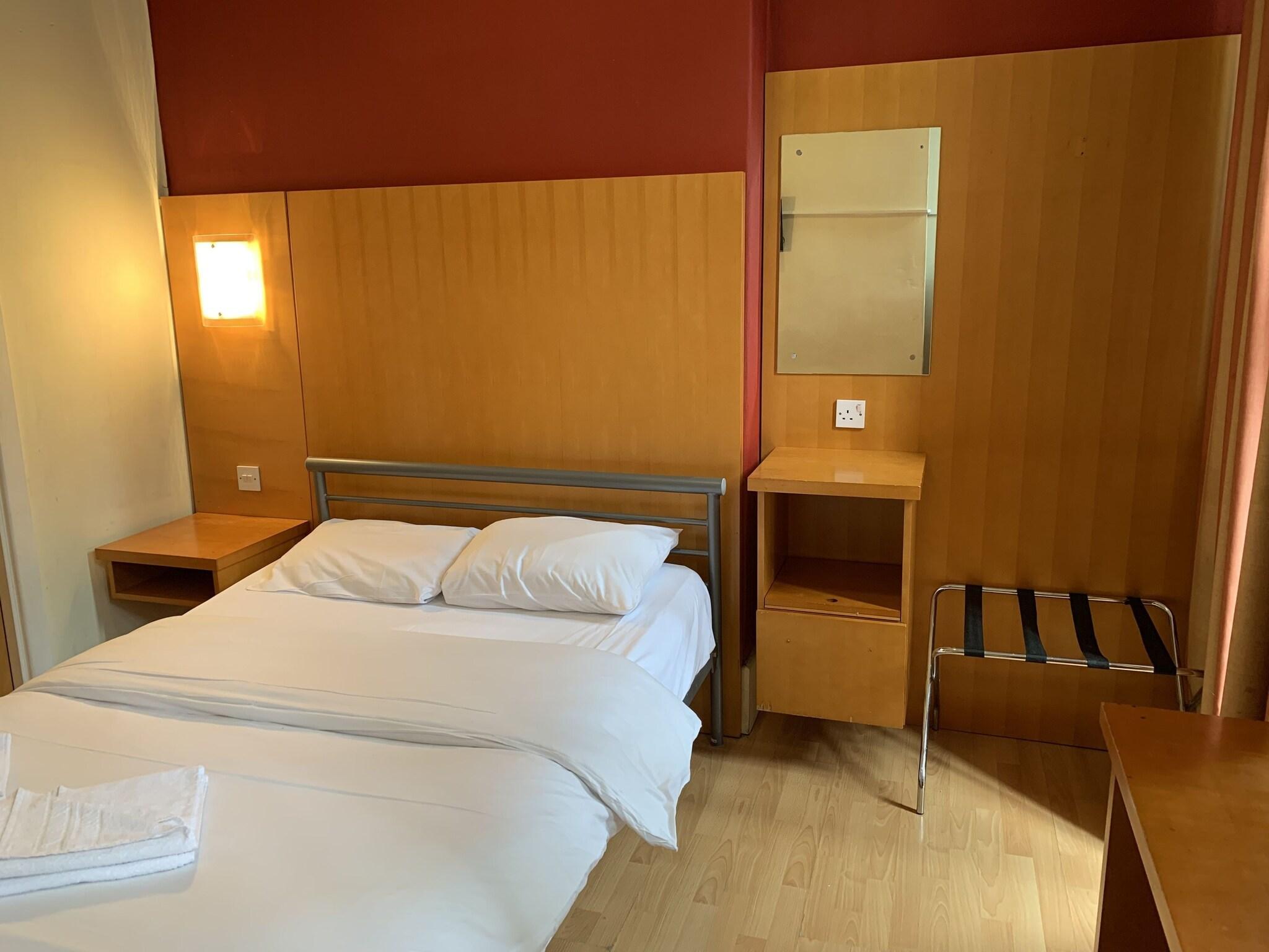 Vista Exterior Berkeley Court Hotel