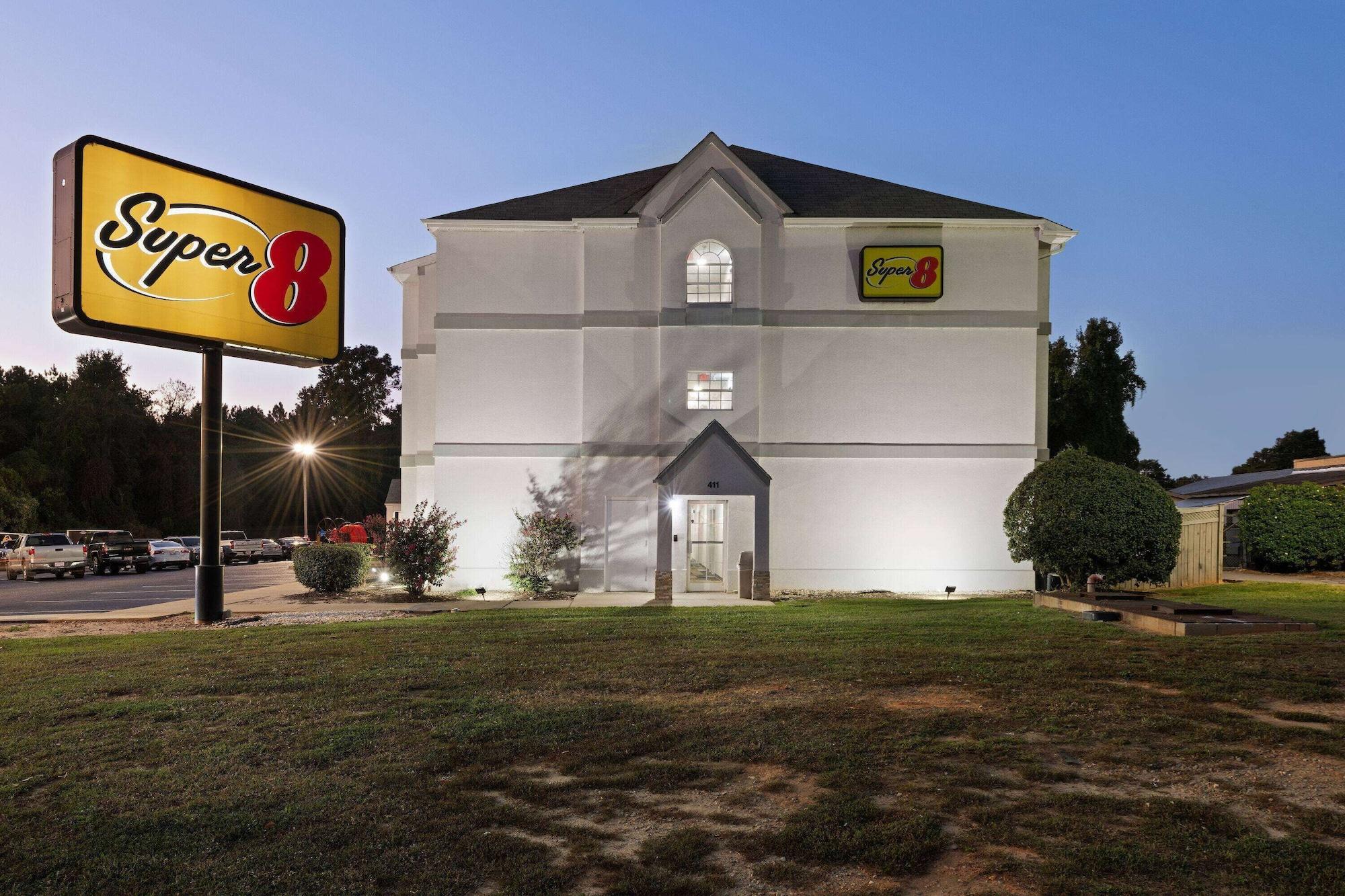 Vista Exterior Super 8 by Wyndham Harbison/Parkridge Hospital