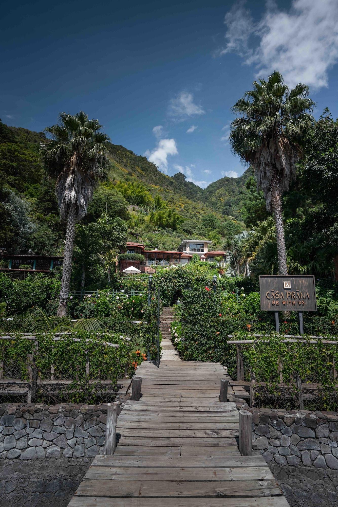 Vista Exterior Casa Prana Hotel In Atitlan