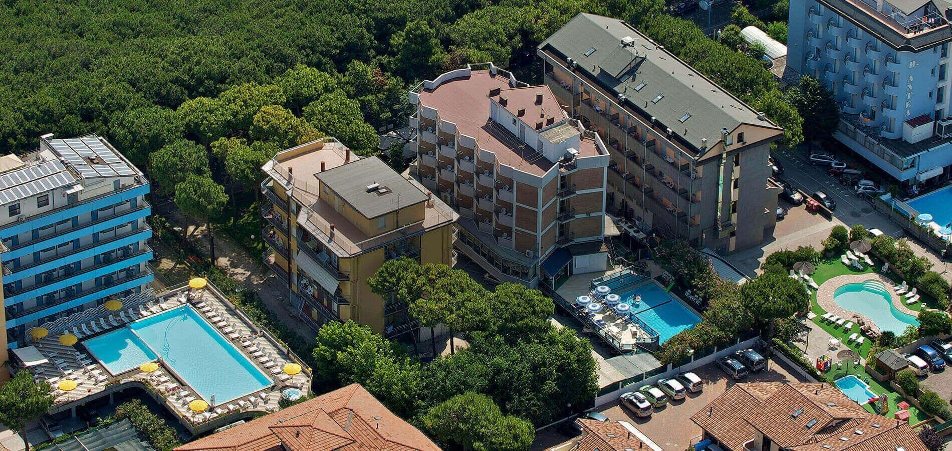 Vista Exterior Hotel Antares