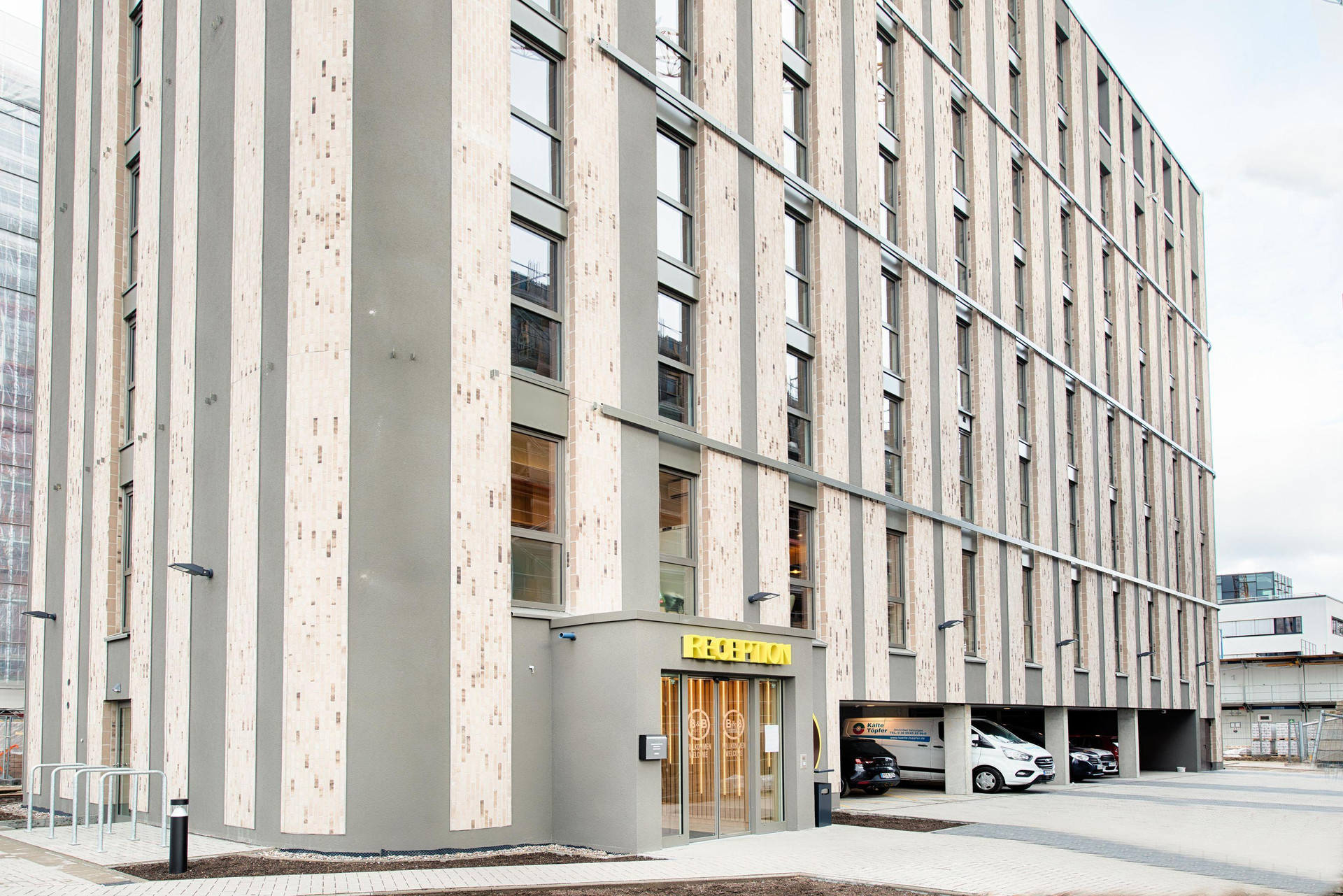 Vista Exterior B&B Hotel Rostock City-West