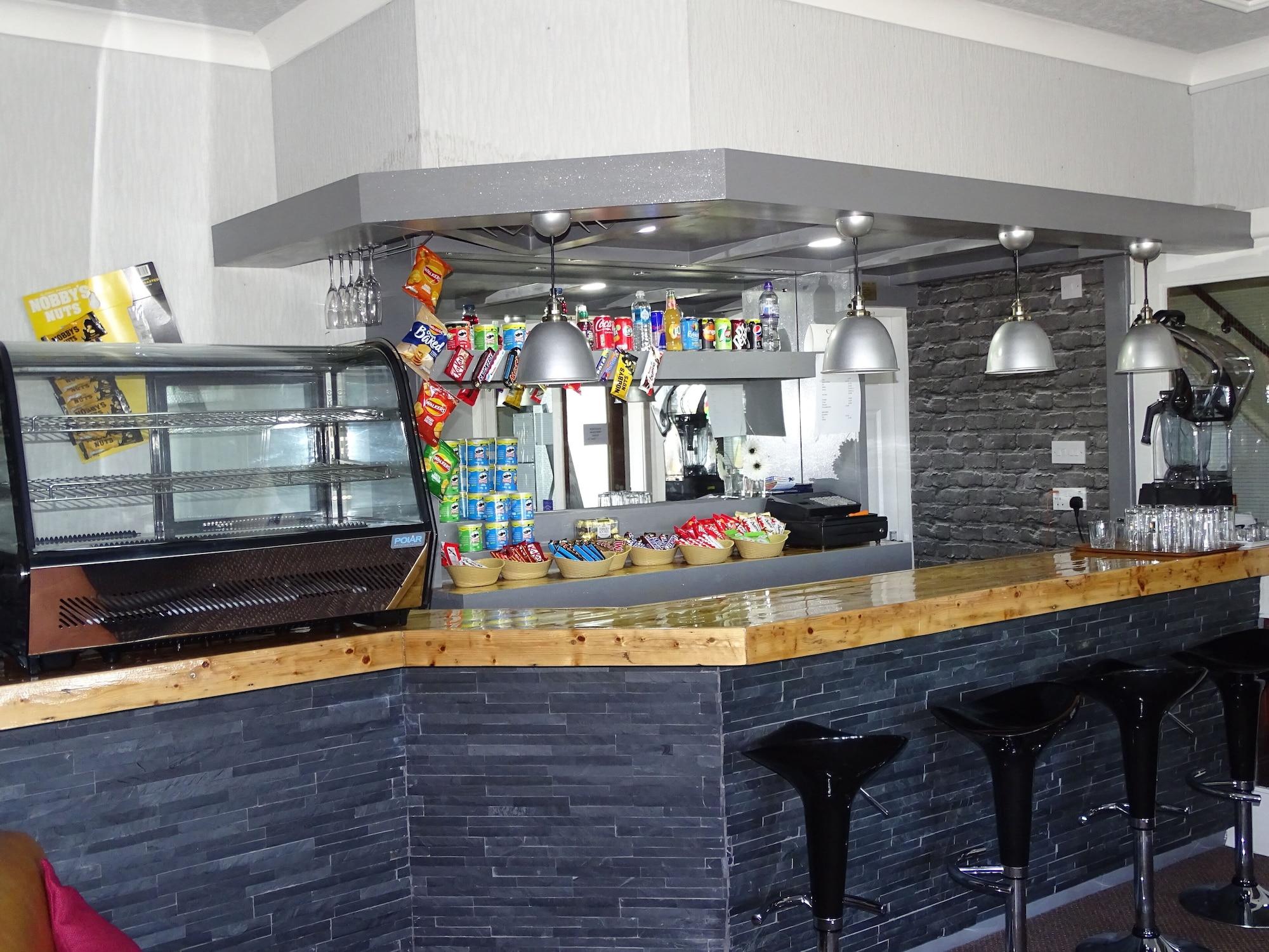 Bar/Salón Ocean Bay Hotel
