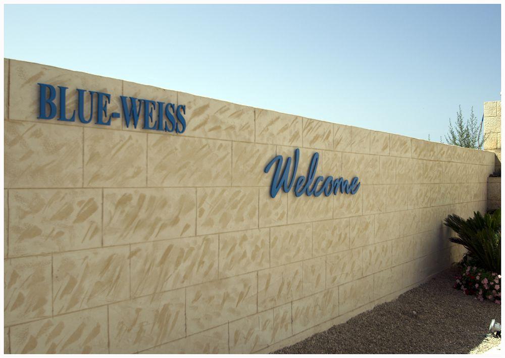 Vista Exterior Hotel Blue Weiss