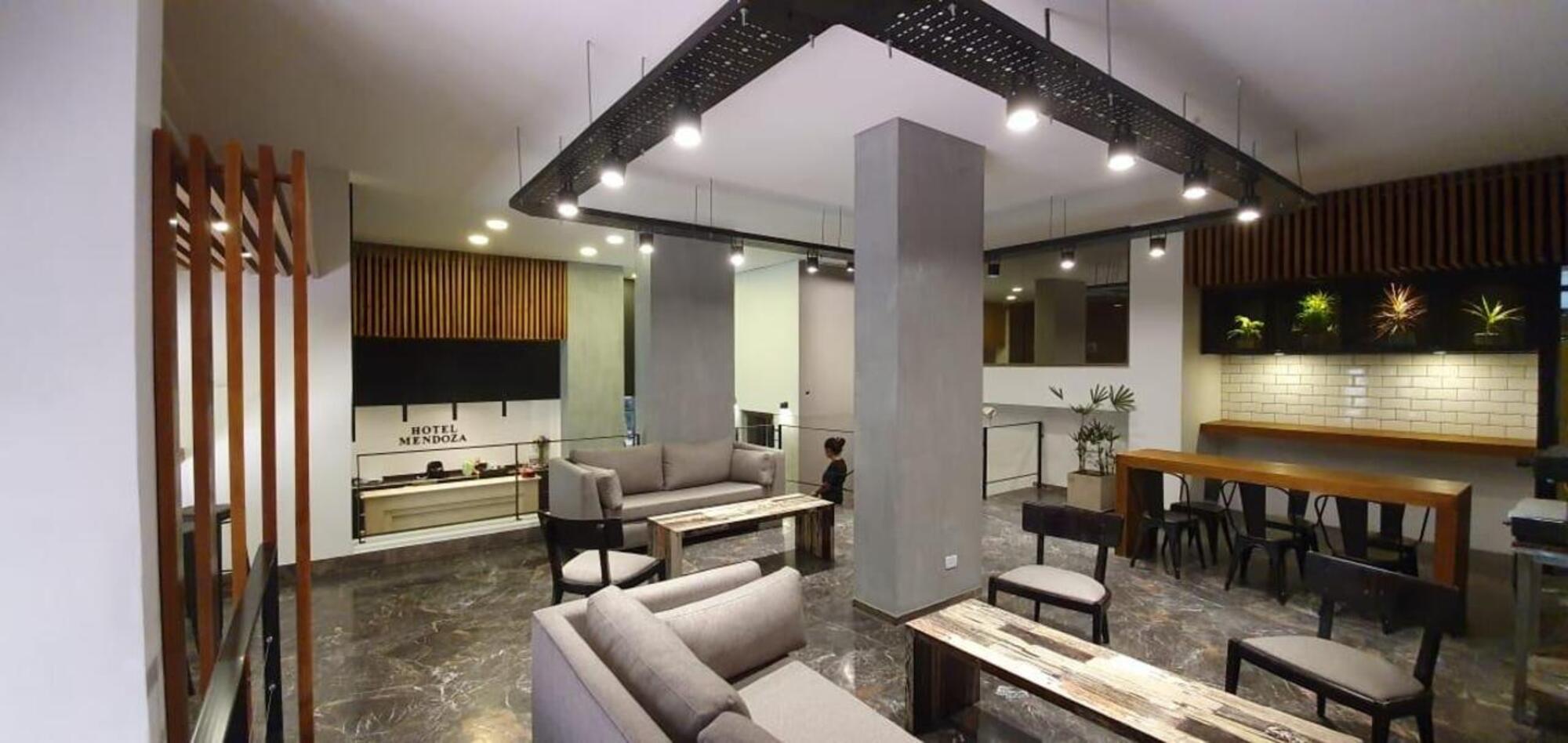 Vista Lobby Hotel Mendoza