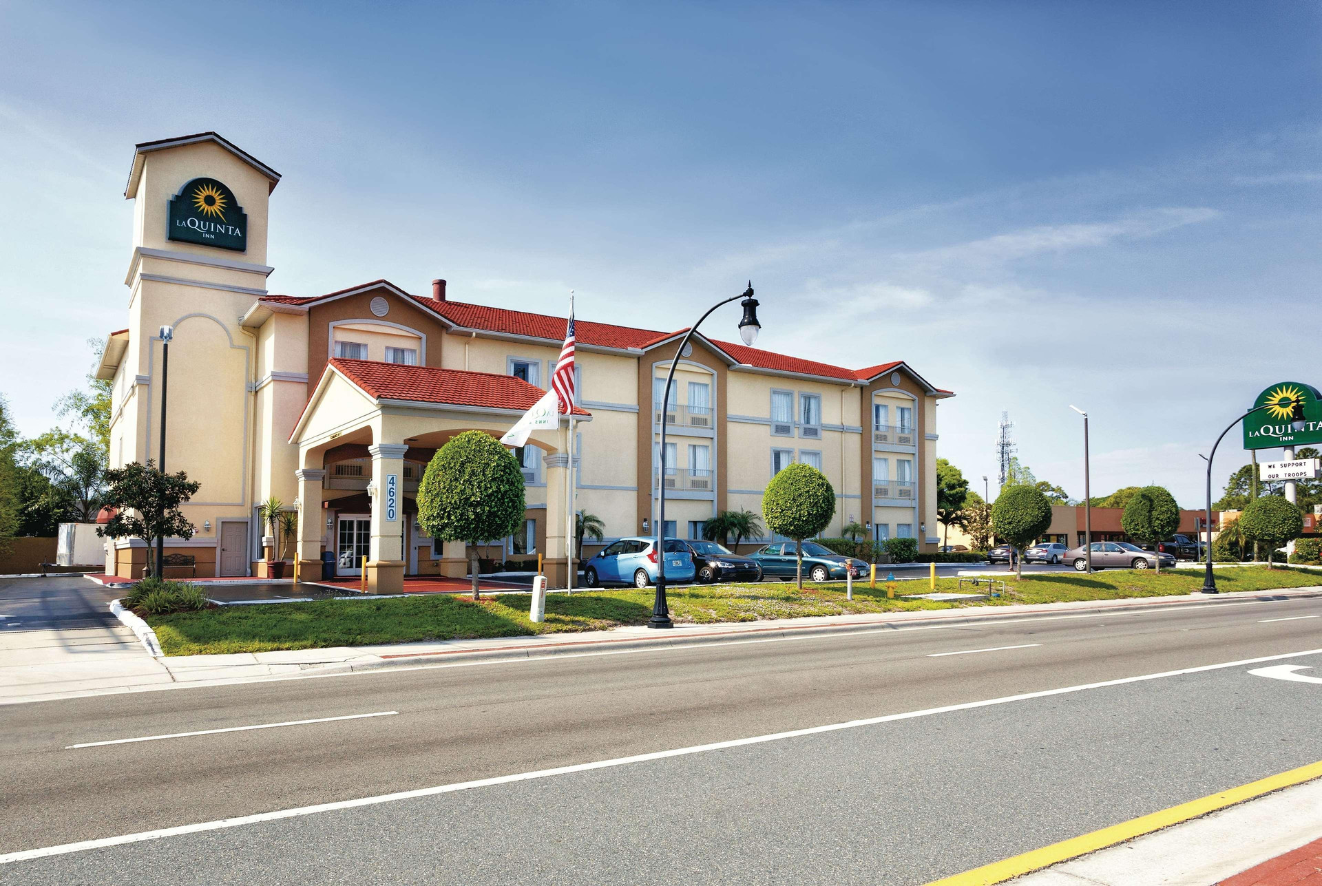 Vista Exterior La Quinta Inn & Suites by Wyndham Tampa Bay Area-Tampa South