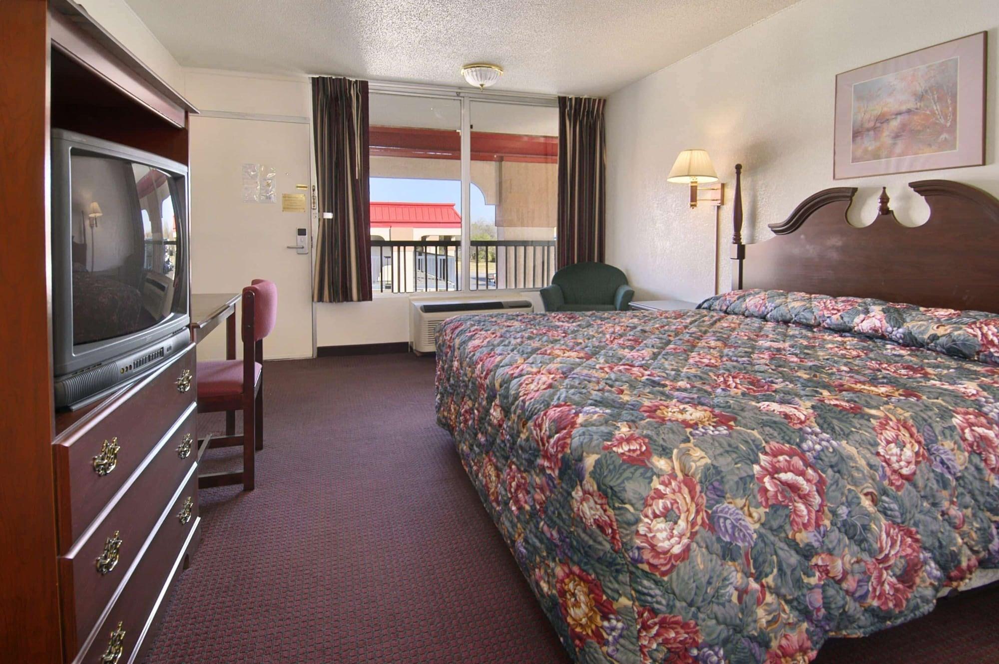 Habitación Super 8 by Wyndham Oklahoma Fairgrounds