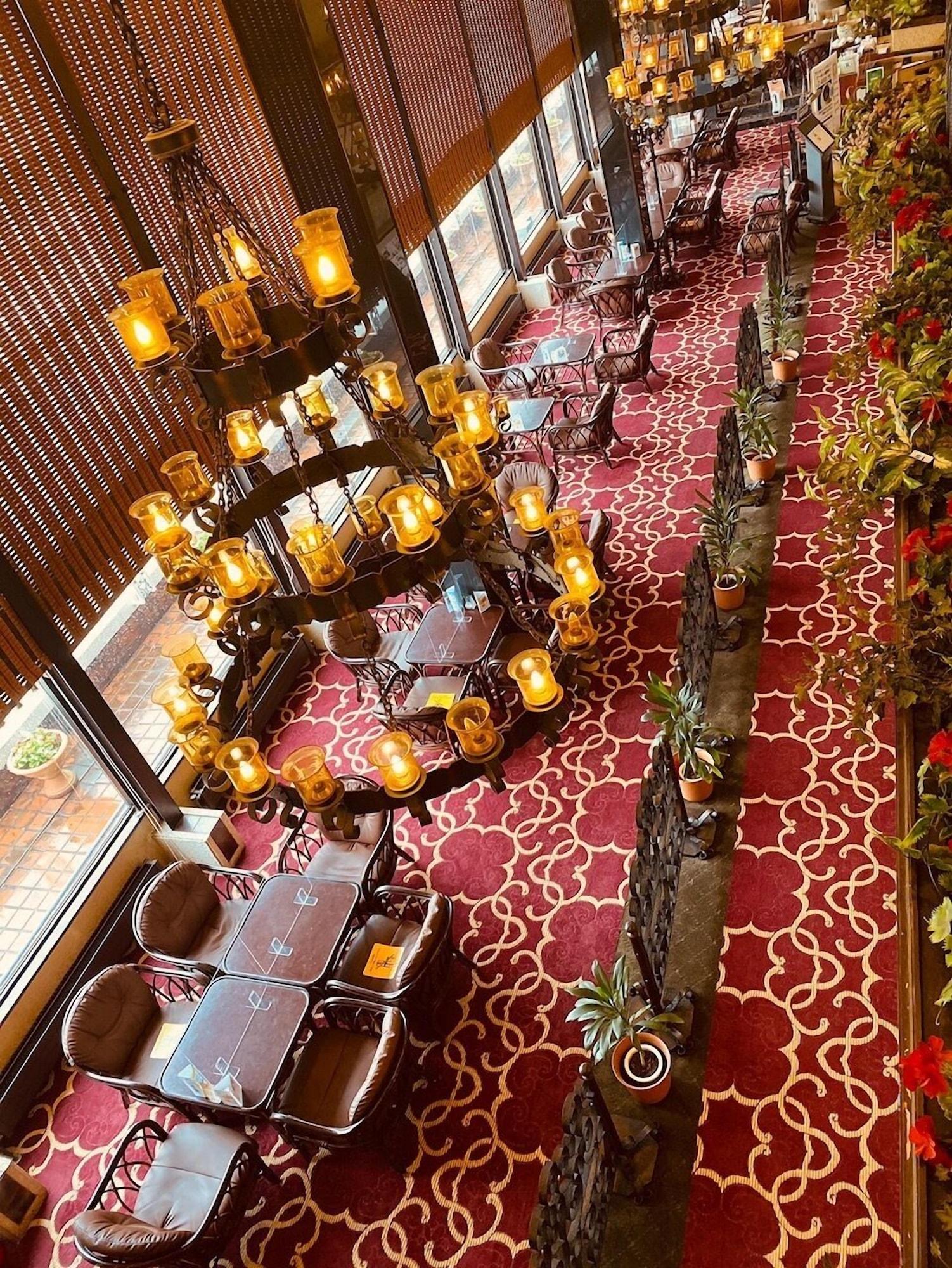 Vista Lobby Bandai Silver Hotel