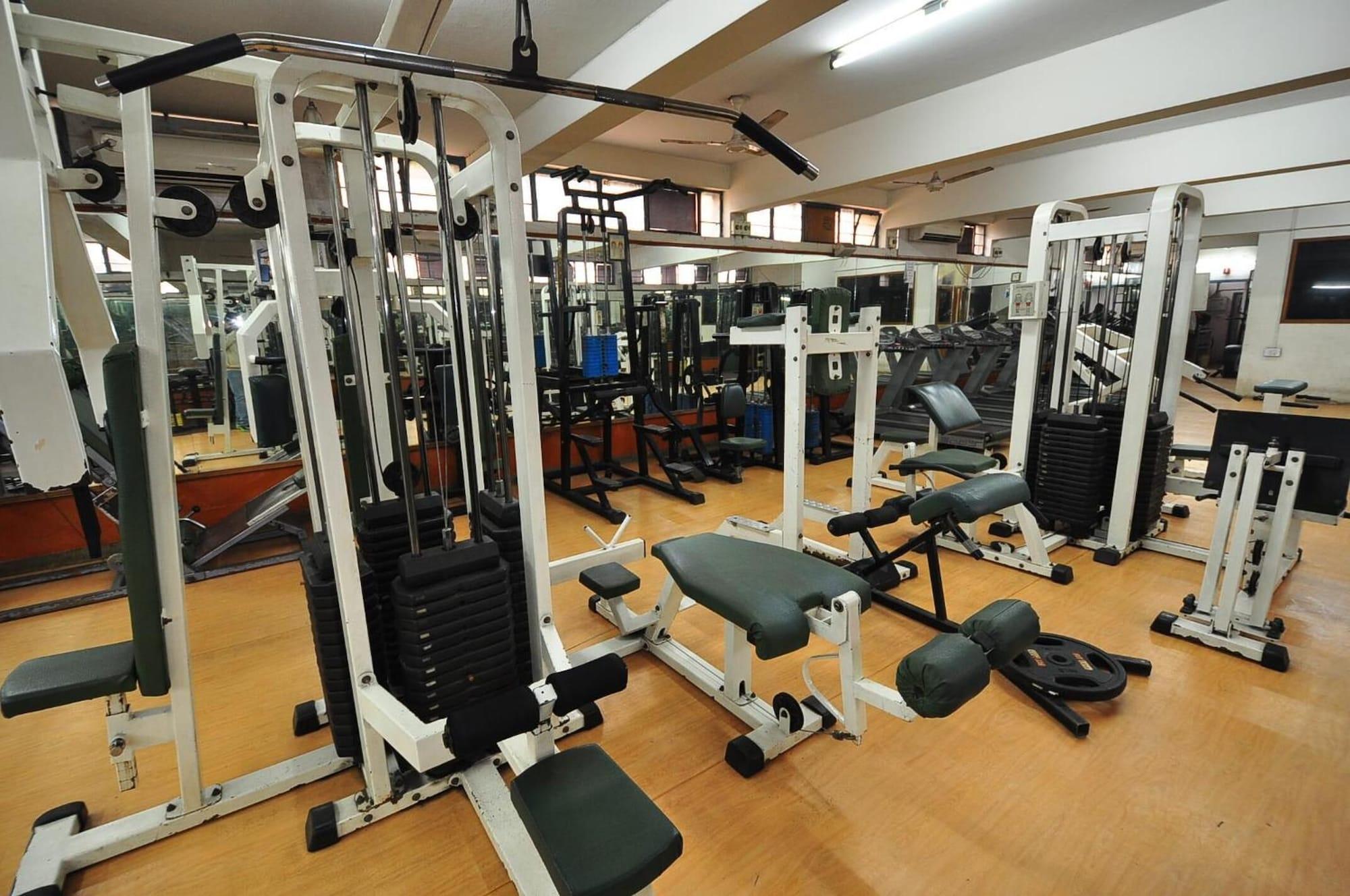 Gimnasio YMCA Tourist Hostel