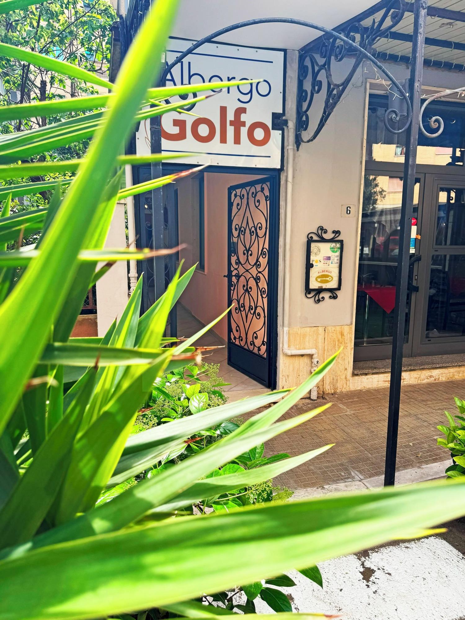 Vista Exterior Albergo Golfo