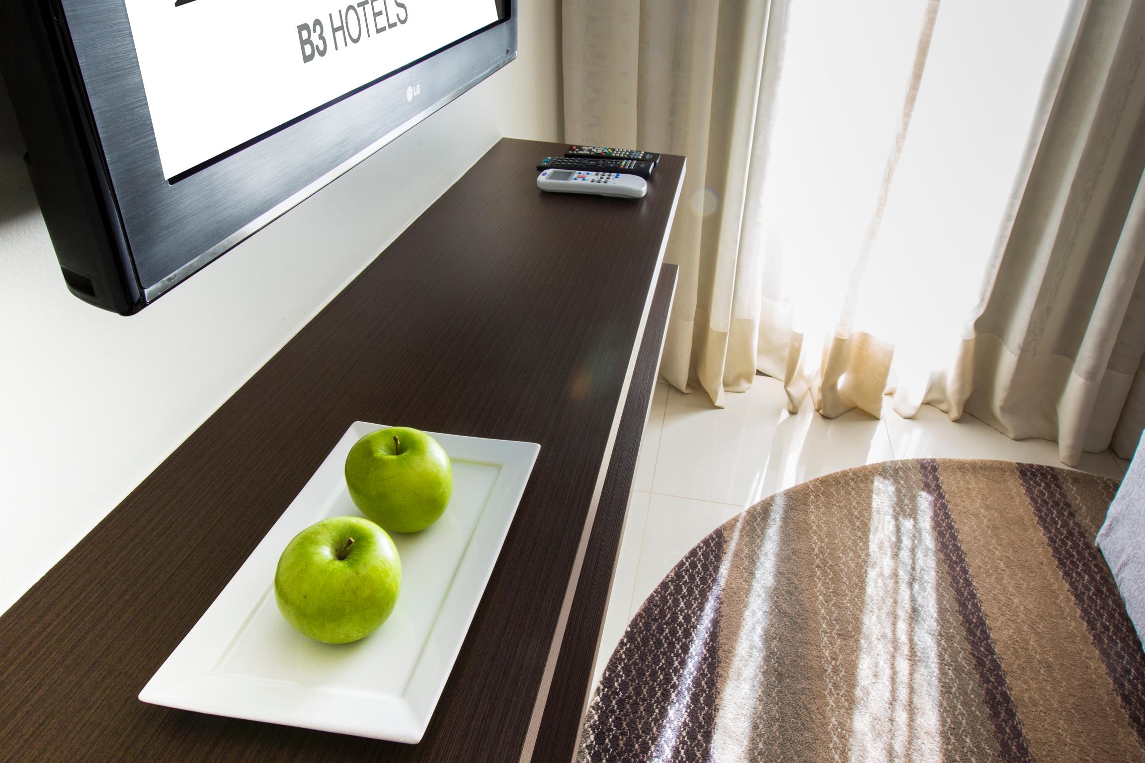 Varios Bonaparte Hotel