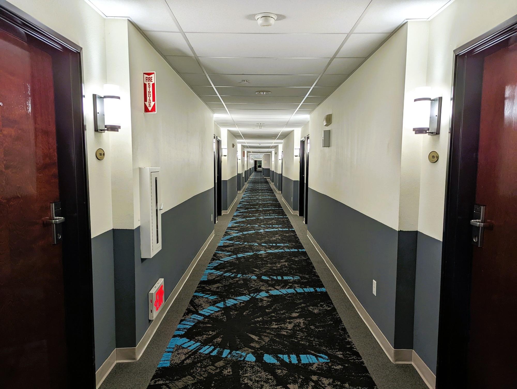 Vista Lobby FairBridge Inn & Suites Canadian