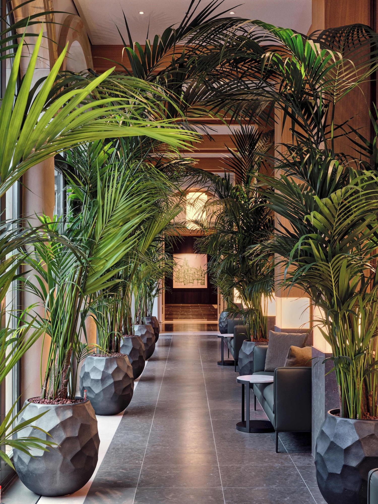 Vista Lobby The Florentin by Althoff Collection