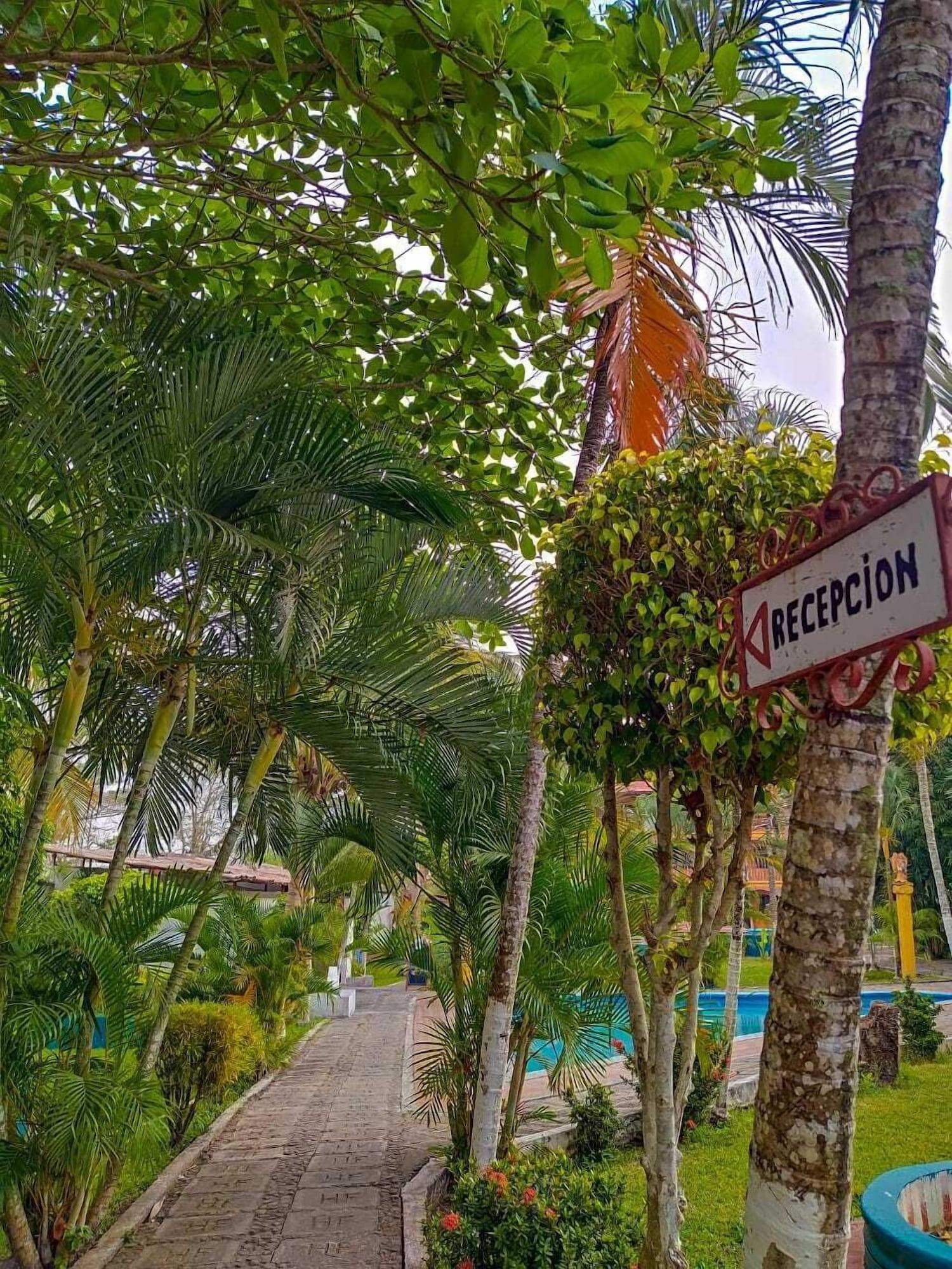 Vista Exterior Hotel HF Hacienda San Francisco