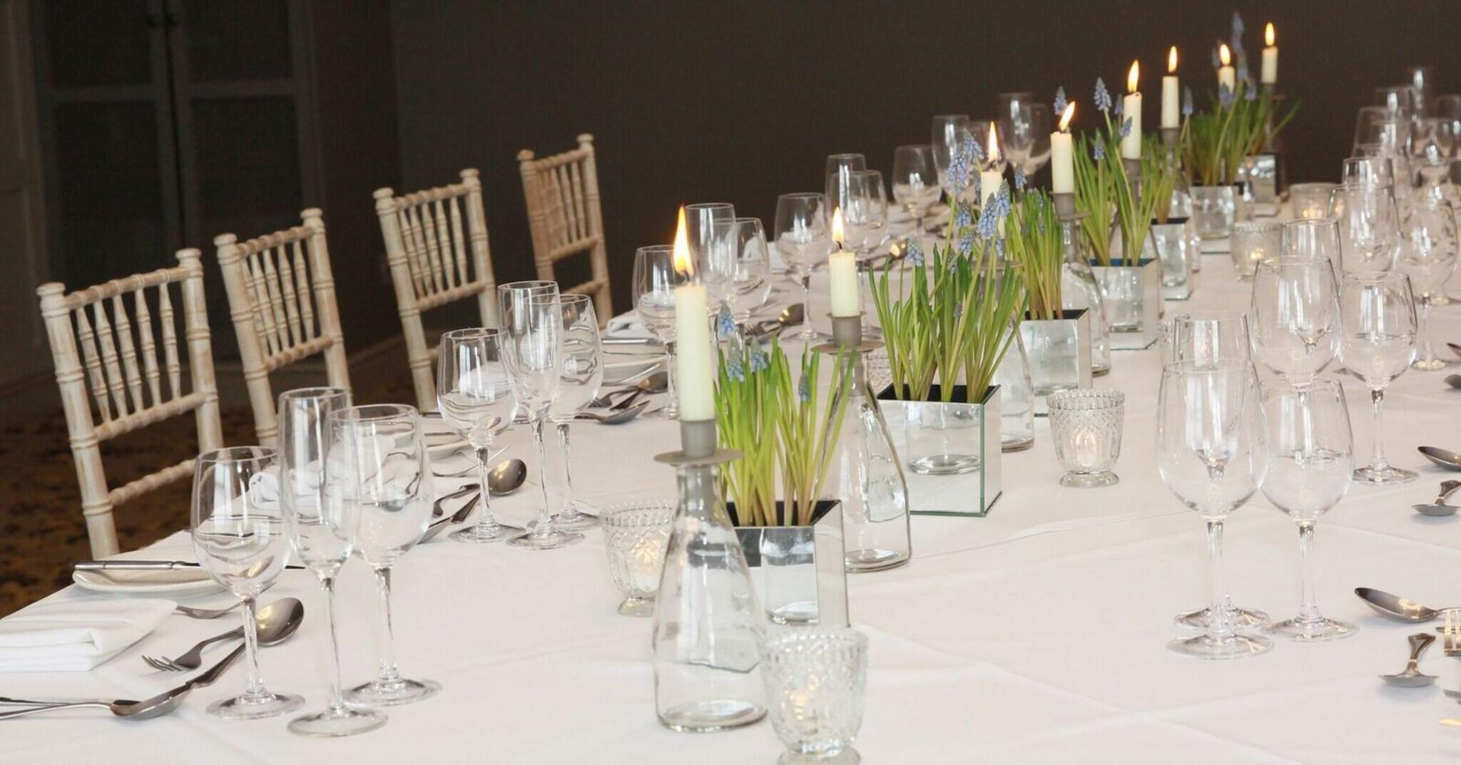 Centro de Negocios Red Hall