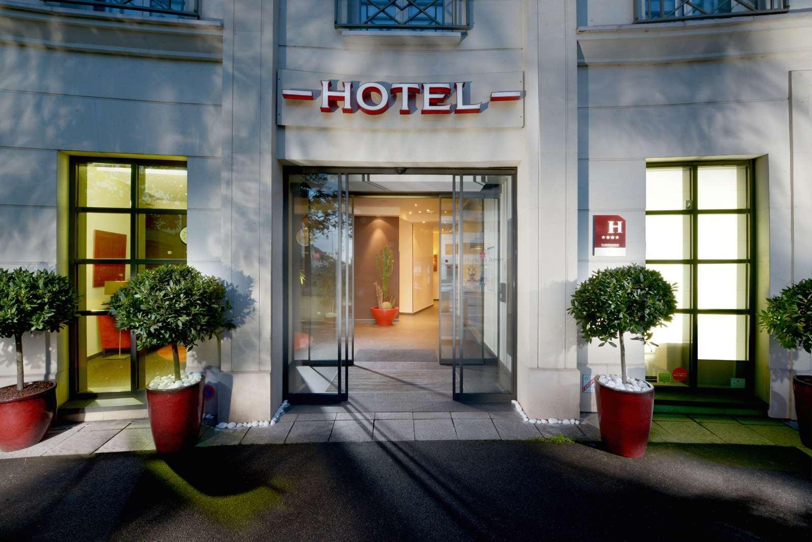 Vista Exterior Hotel De Berny