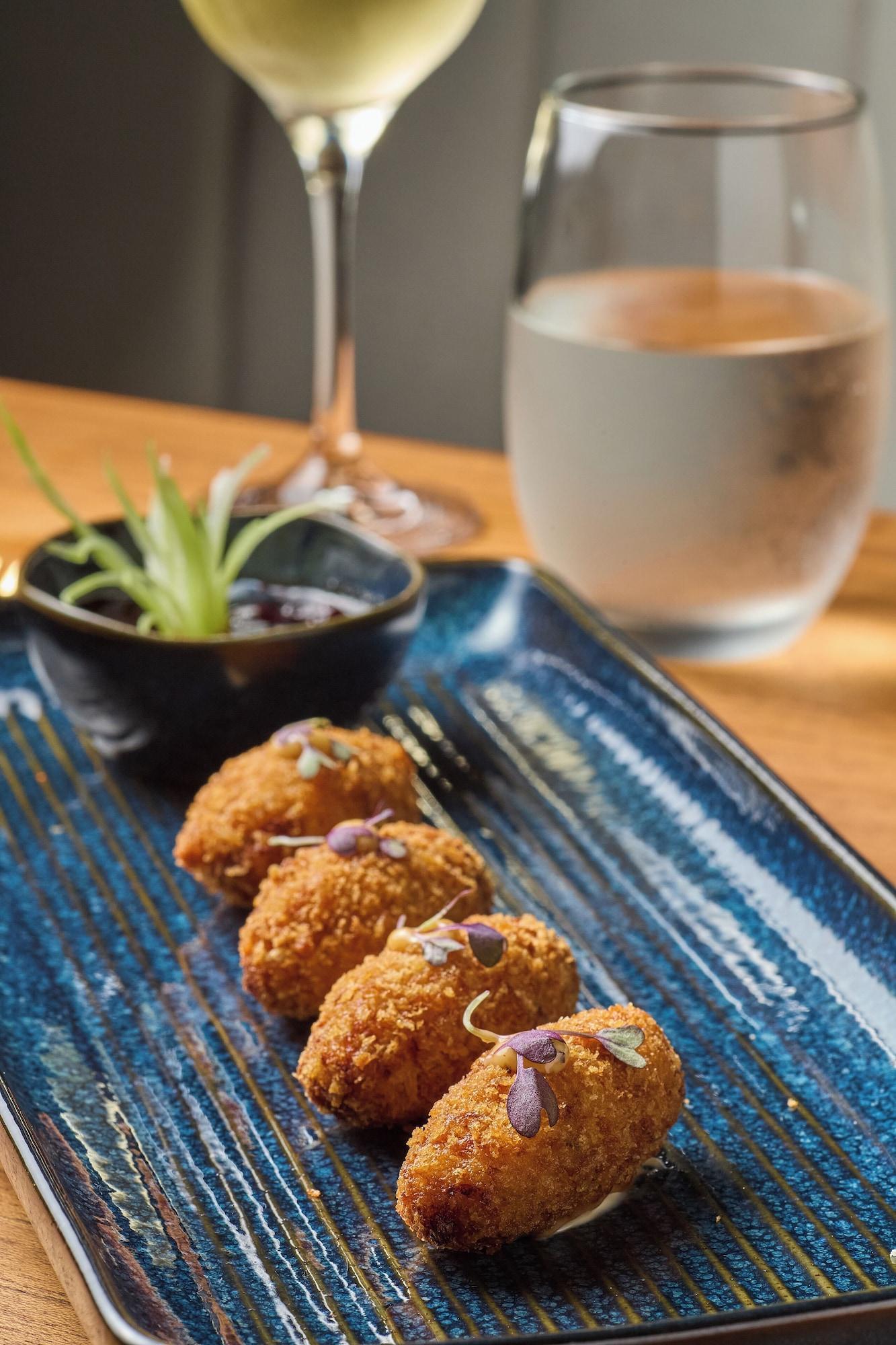 Restaurant LIN Boutique Hotel by HOUSY HOST