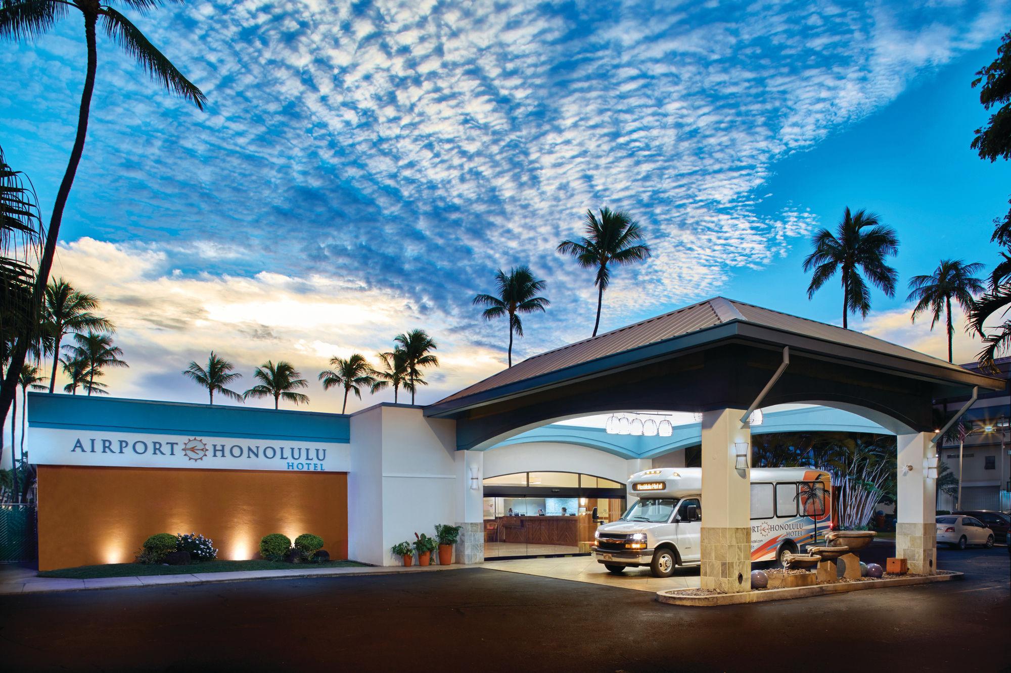 Vista Exterior Airport Honolulu Hotel