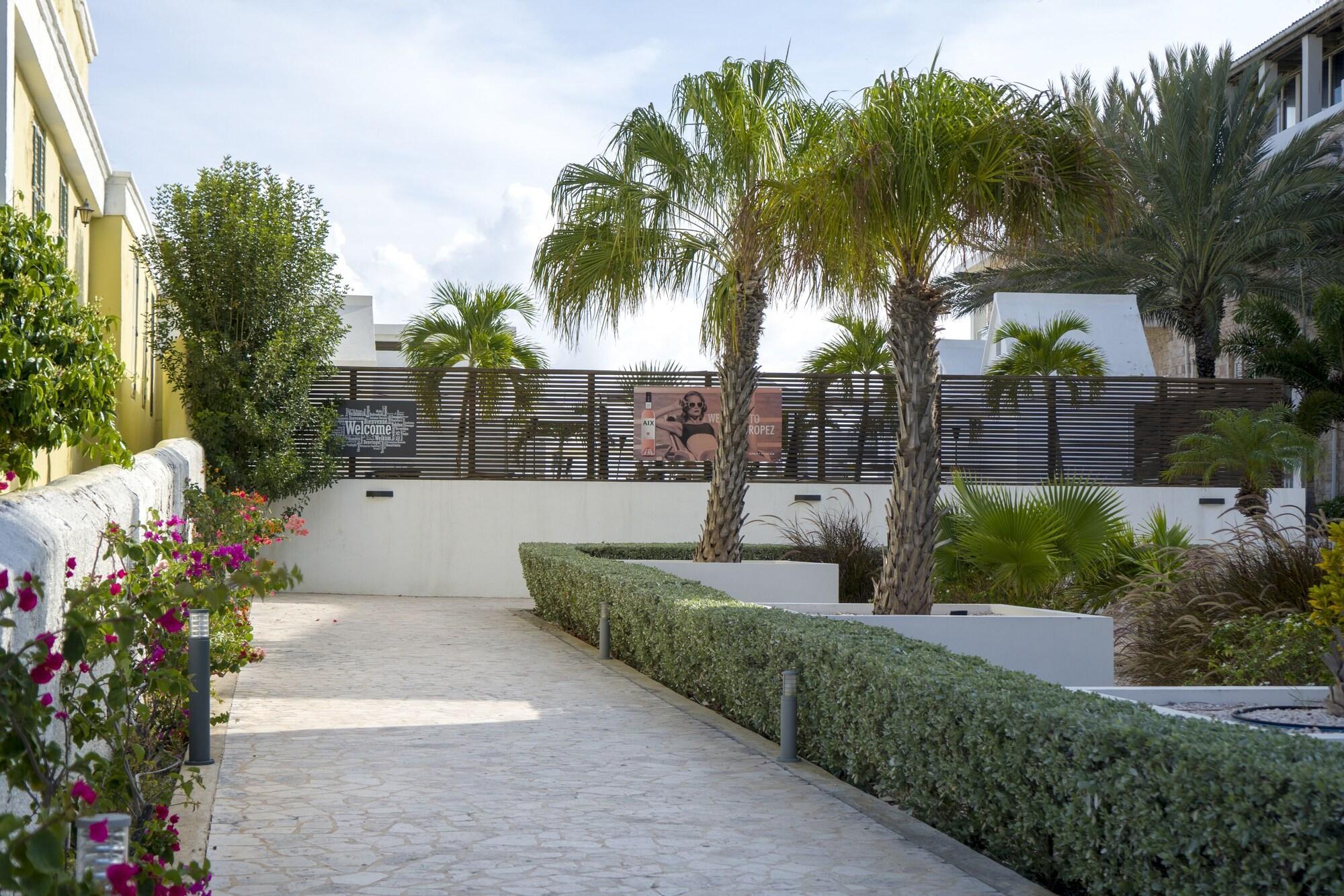 Vista Exterior Saint Tropez Boutique Hotel