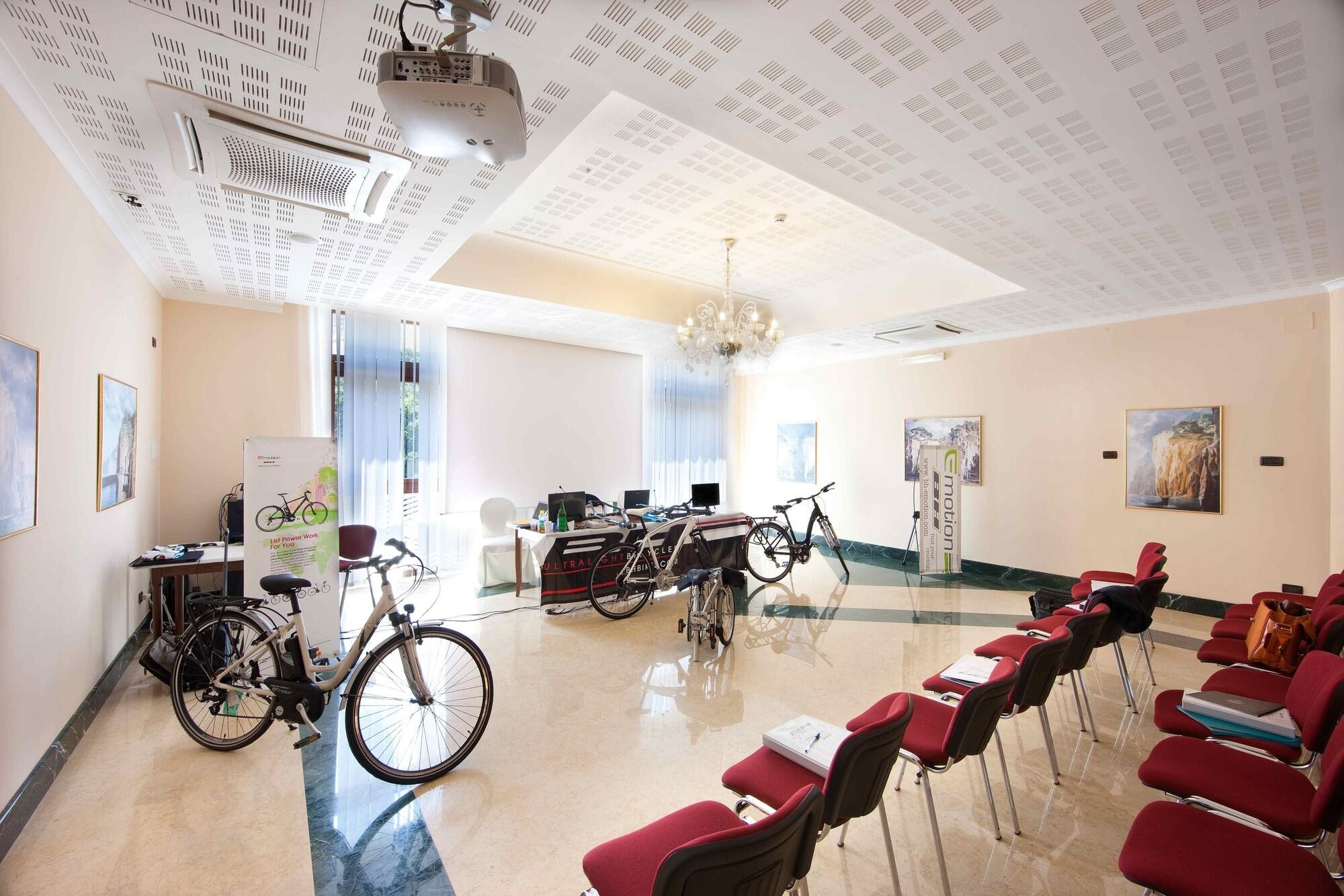 Gimnasio Ulisse Deluxe Hostel
