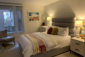 Alquiler Vacacional - EAST BEACH GEM! BEST SB LOCATION Rarely Available . Long or Short Term