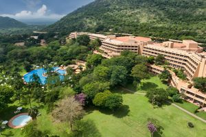 Alojamiento - Sun City Hotel