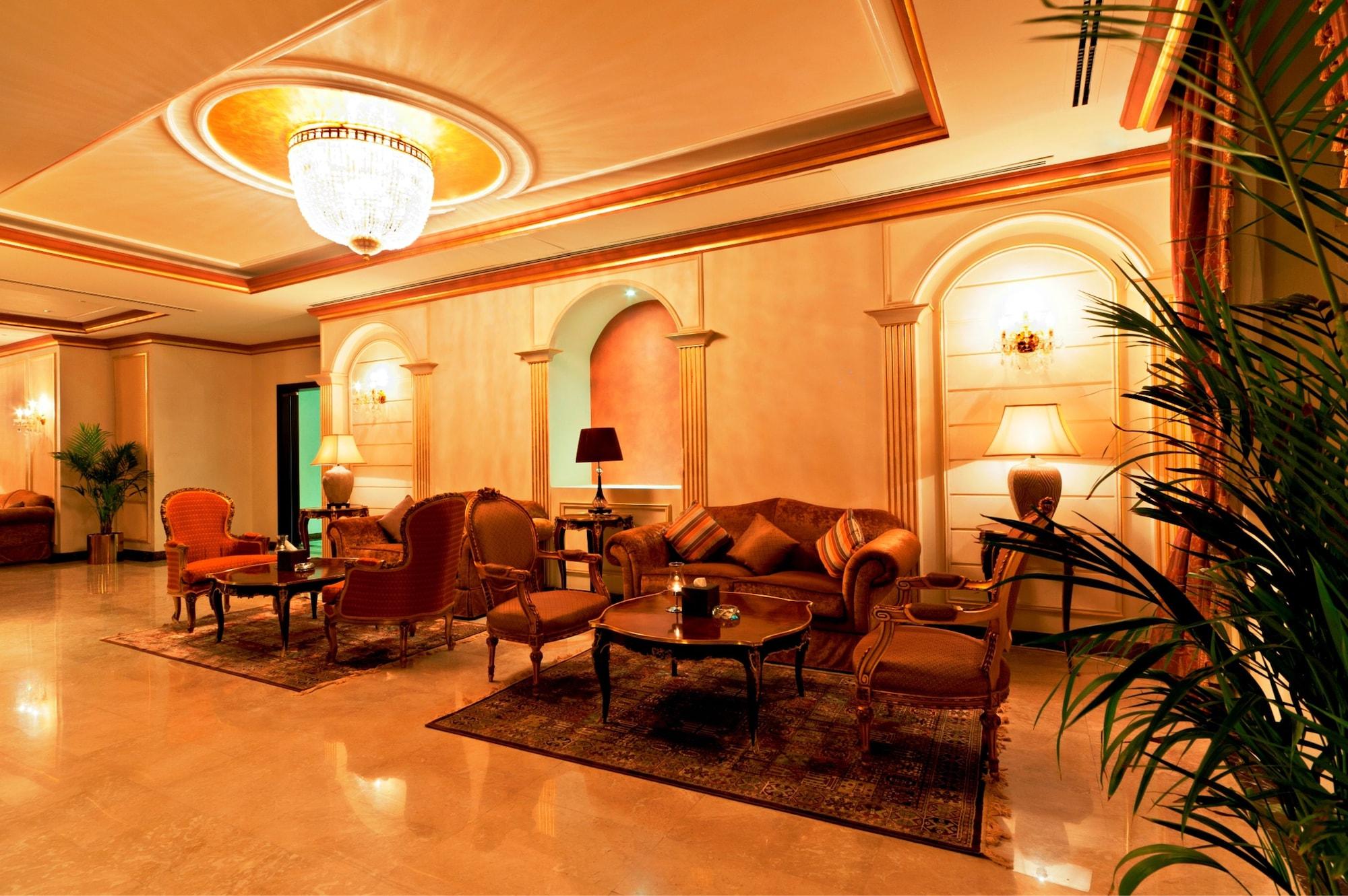 Vista Lobby Magnum Hotel & Suites West Bay