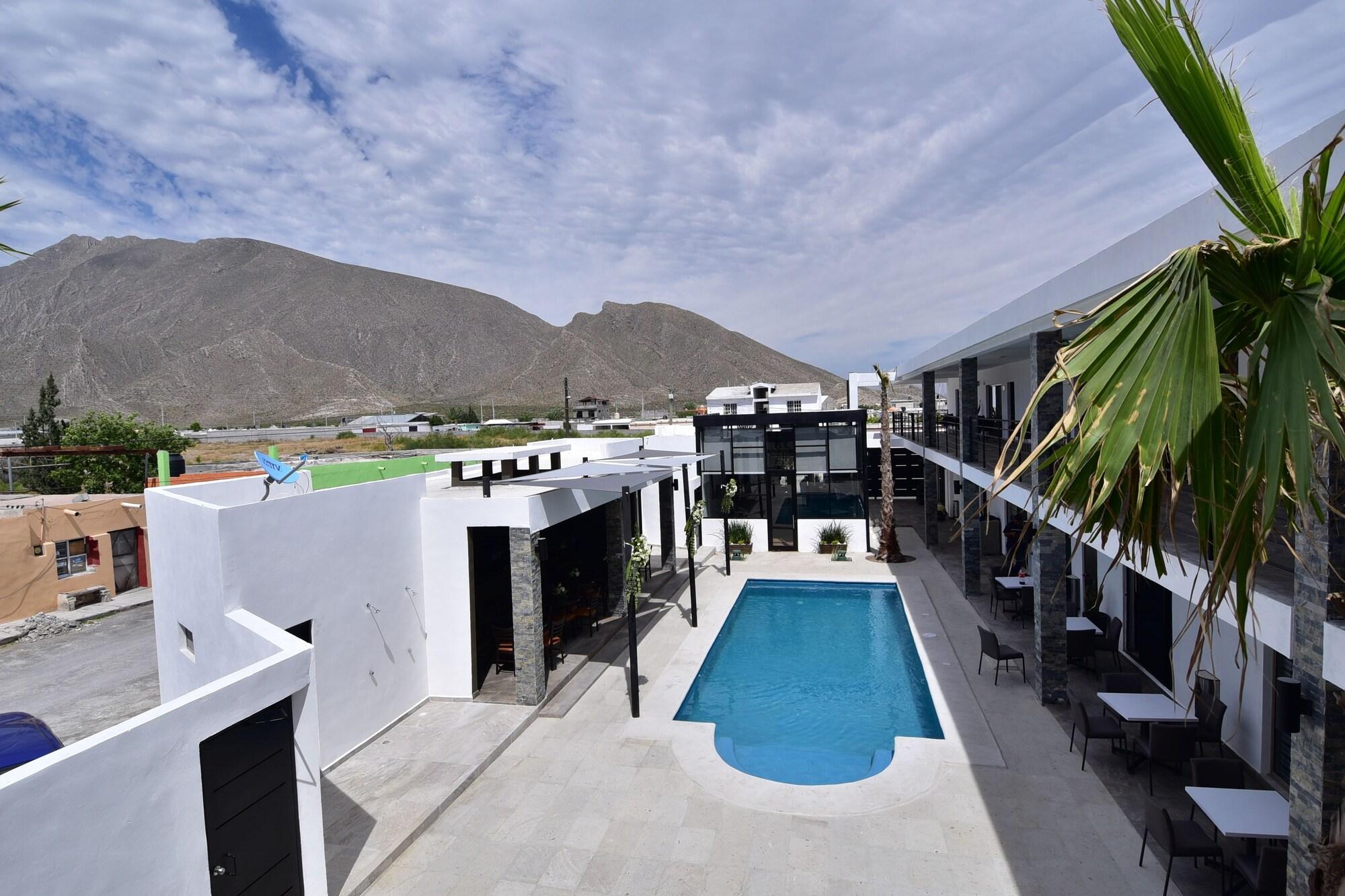 Vista Exterior Hotel Serenna