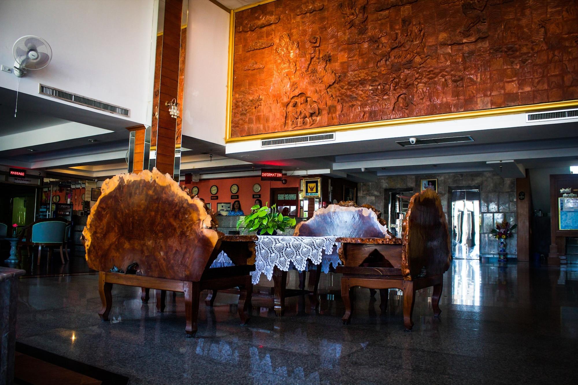 Vista Lobby Banchang Palace Hotel