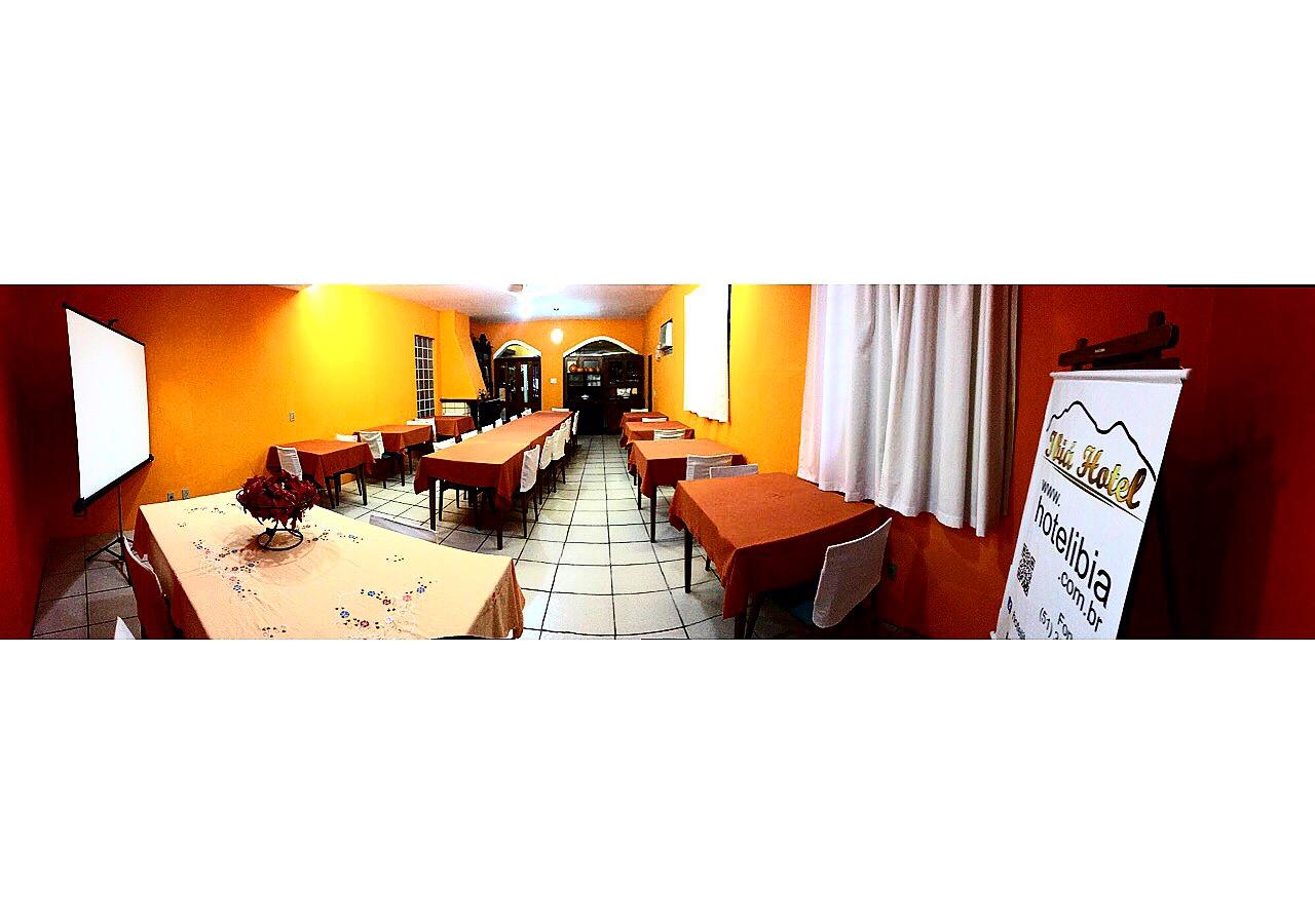 Sala de Reuniones Hotel Ibiá