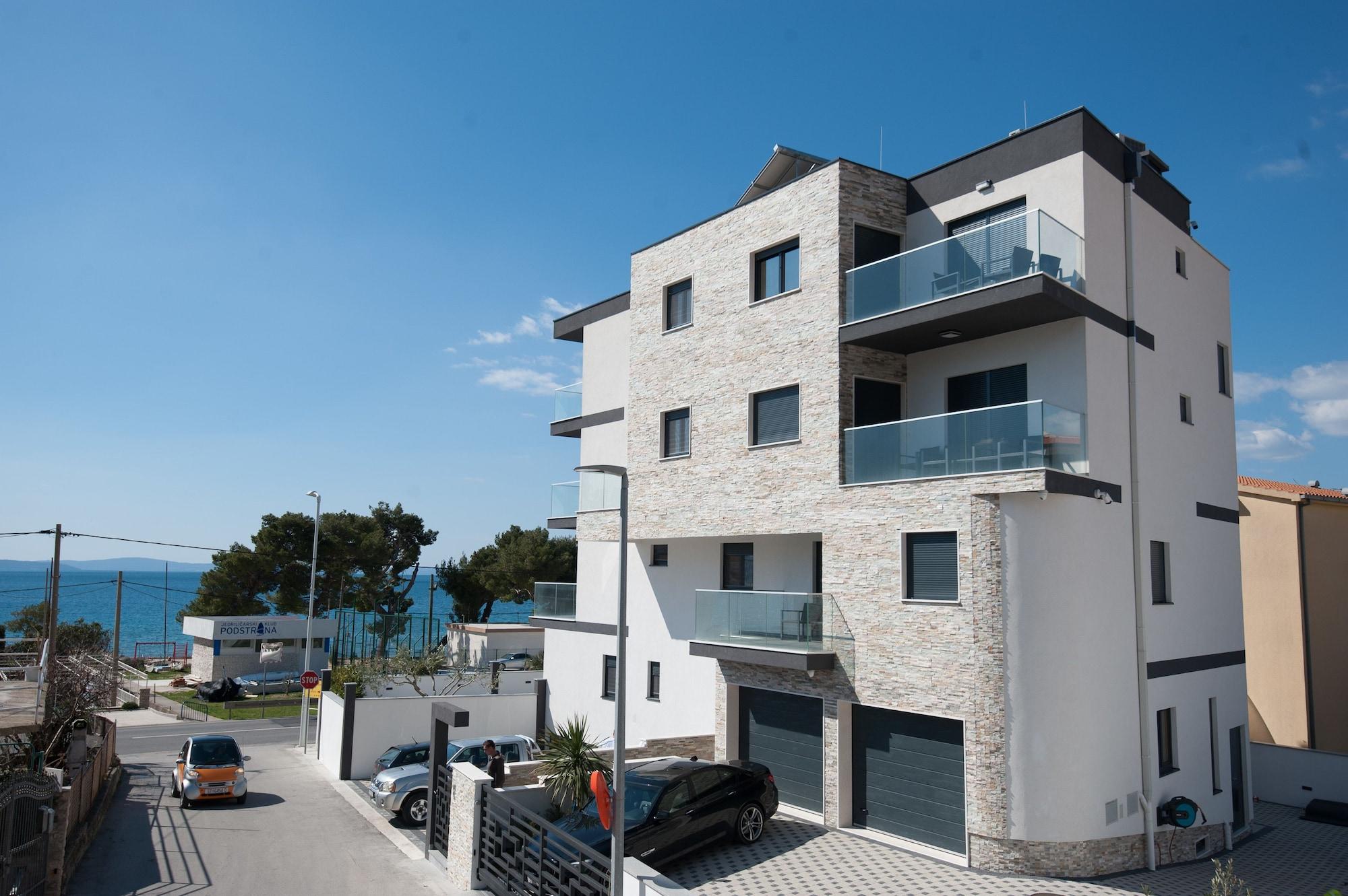 Vista Exterior Villa Nani